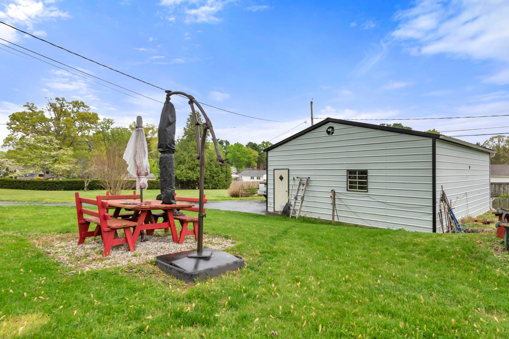 COLONIAL ACRES - Residential