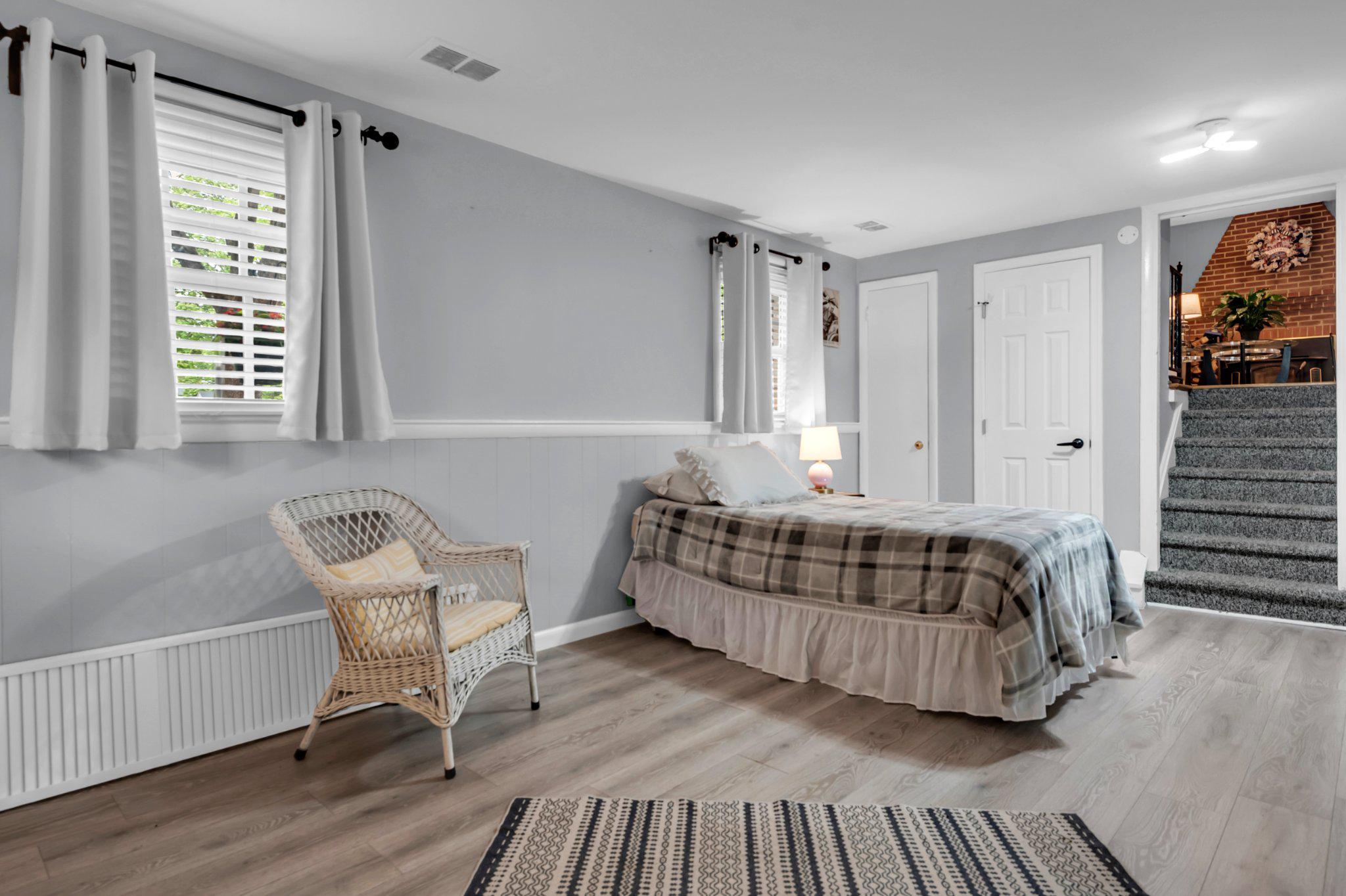 COLONIAL ACRES - Residential