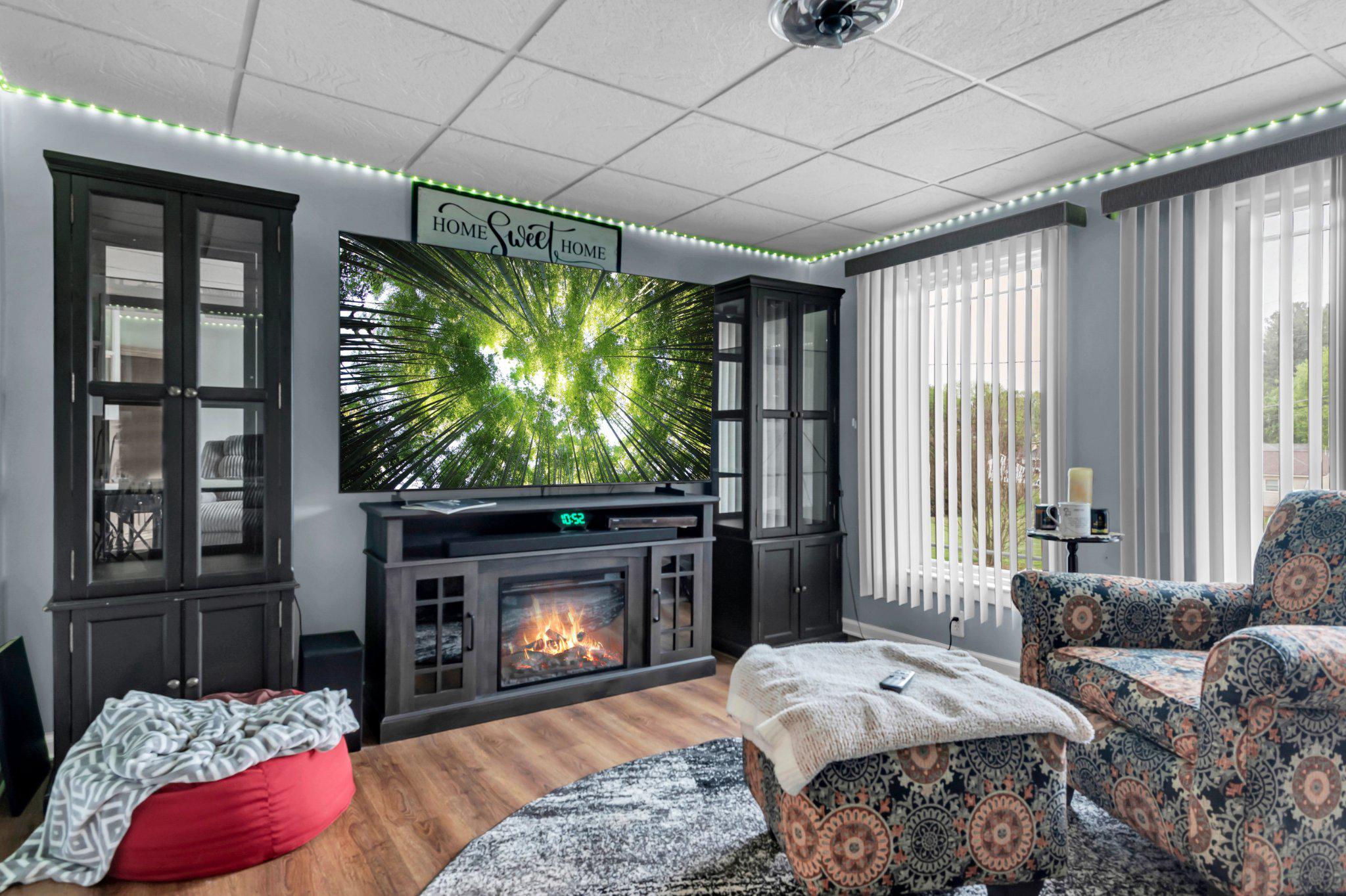 COLONIAL ACRES - Residential