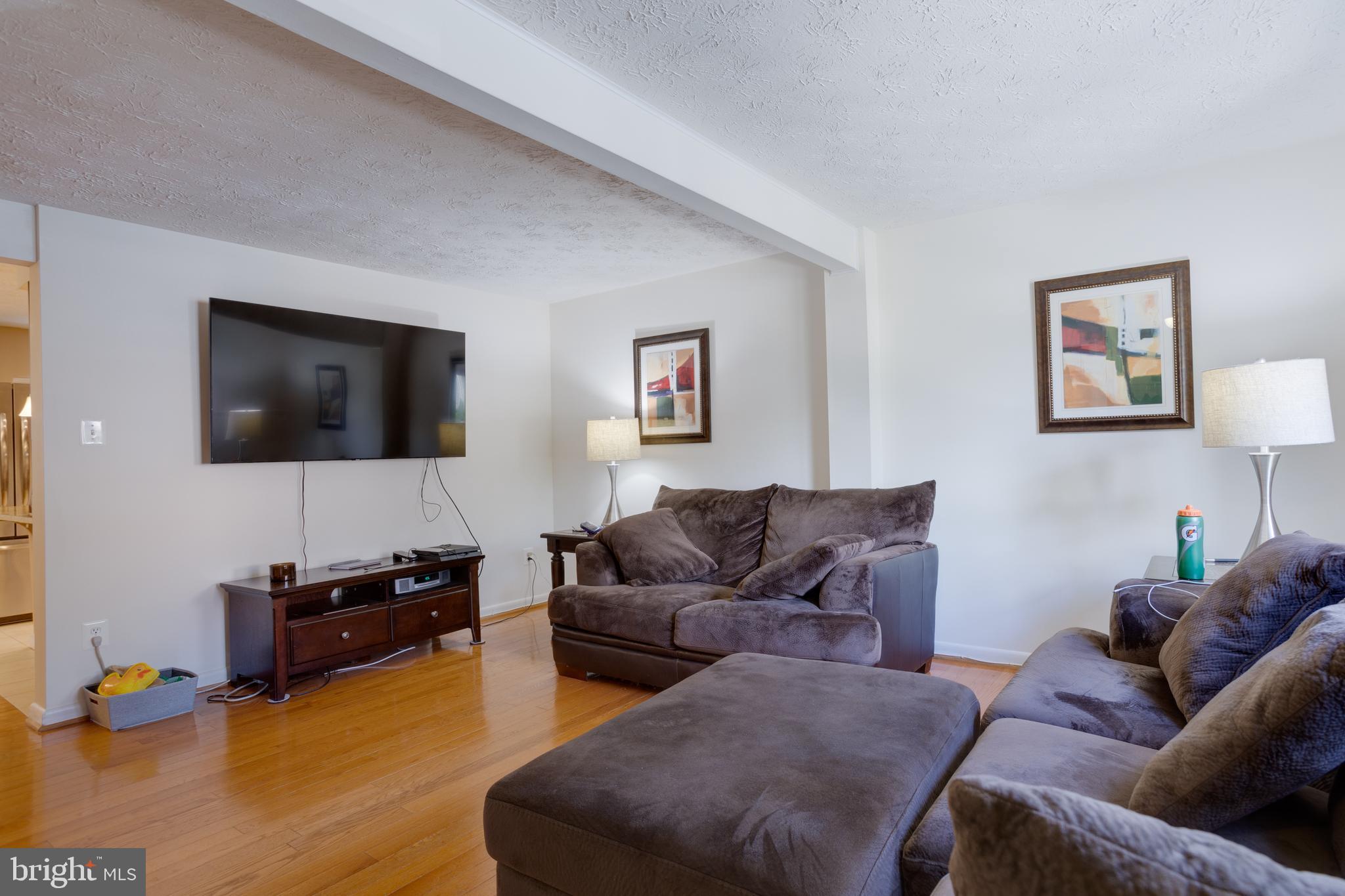 COURTS OF TYSONS - Residential Lease