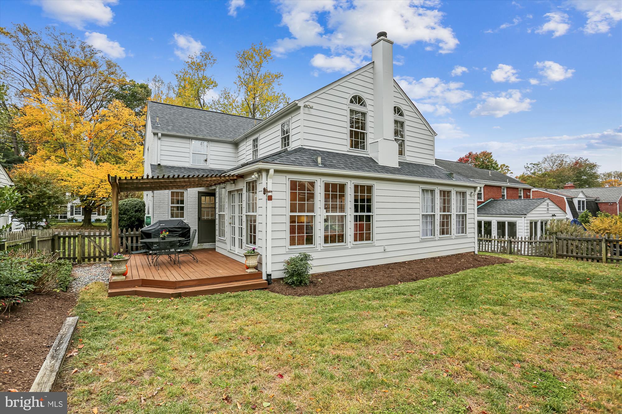 WOODACRES - Residential