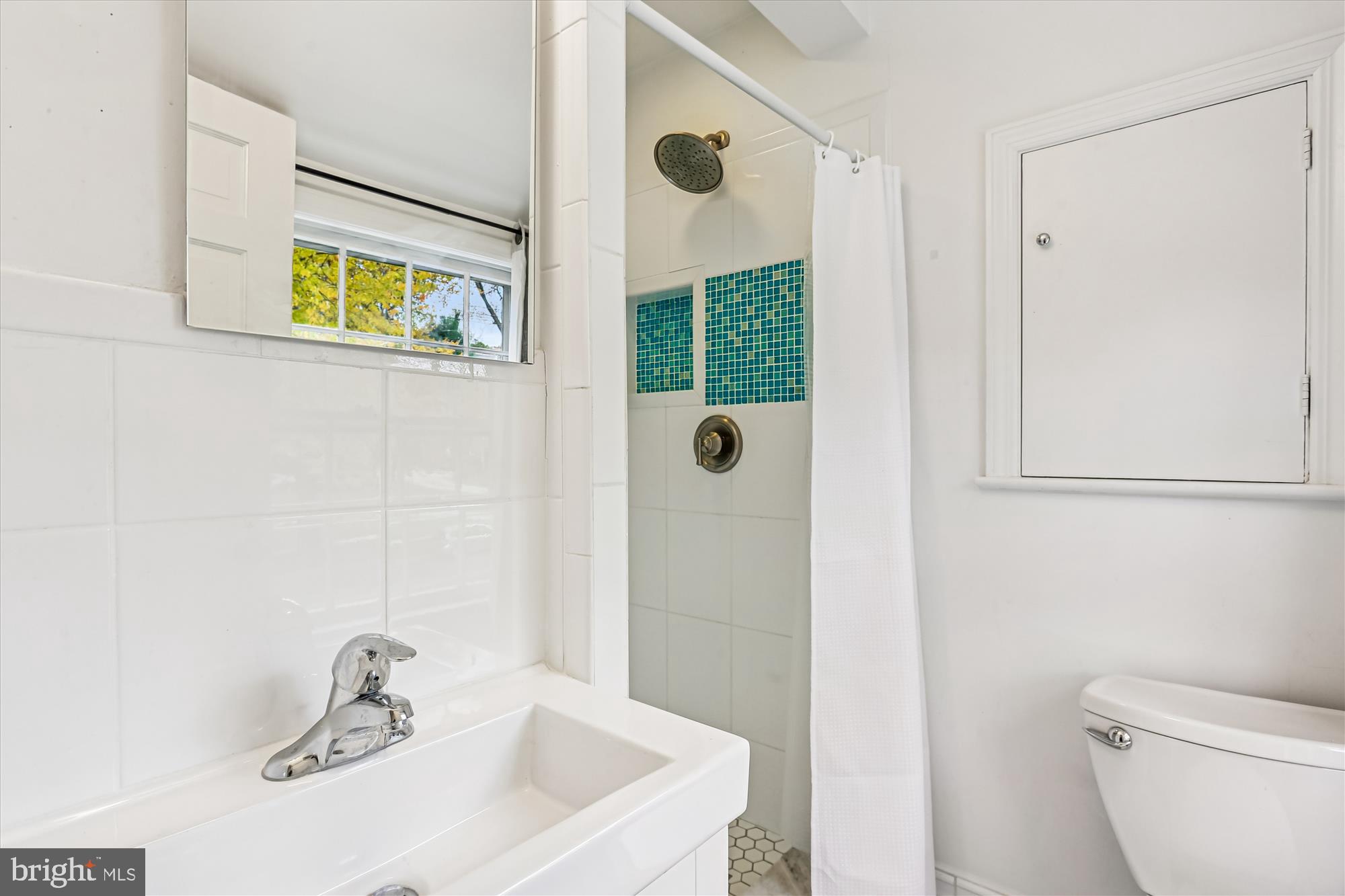 WOODACRES - Residential