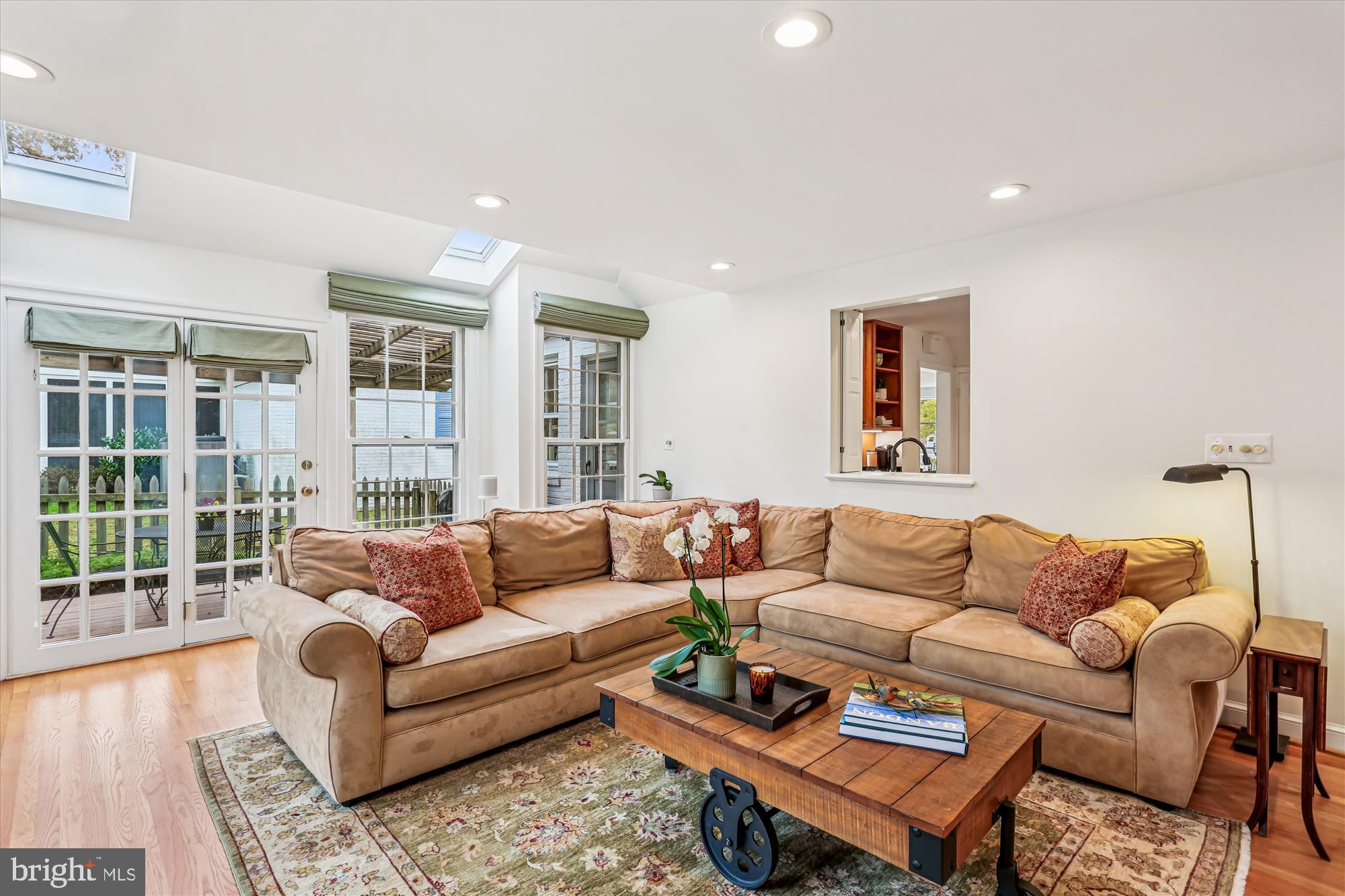 WOODACRES - Residential