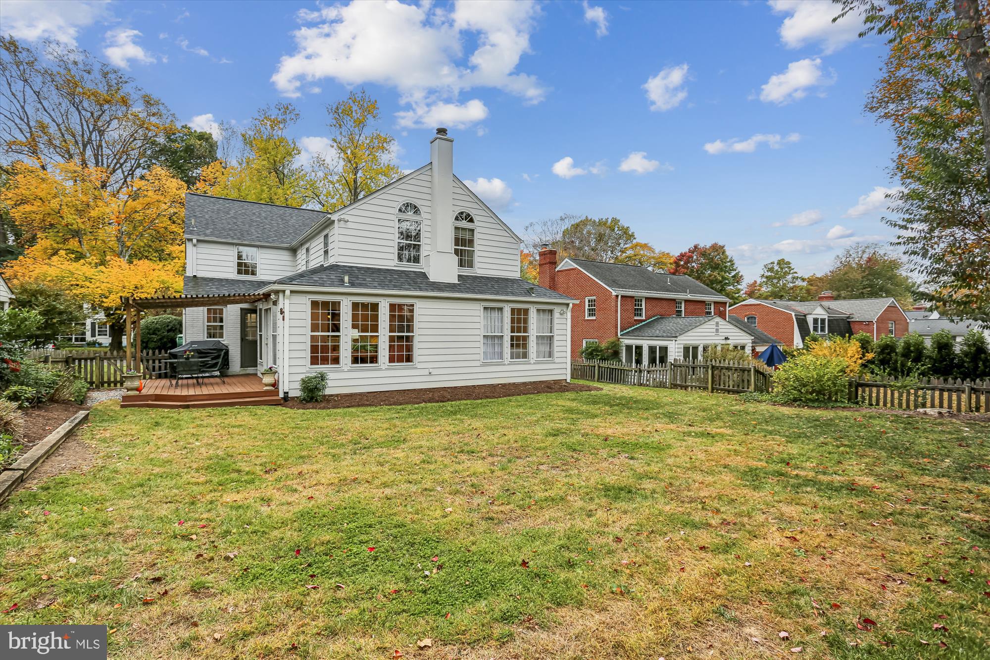 WOODACRES - Residential