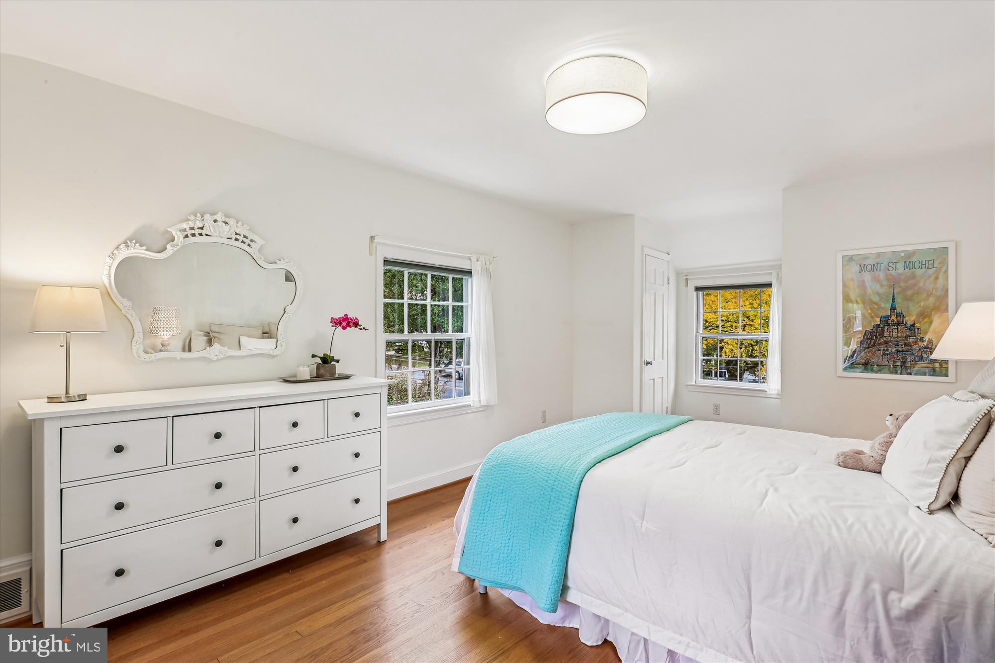 WOODACRES - Residential