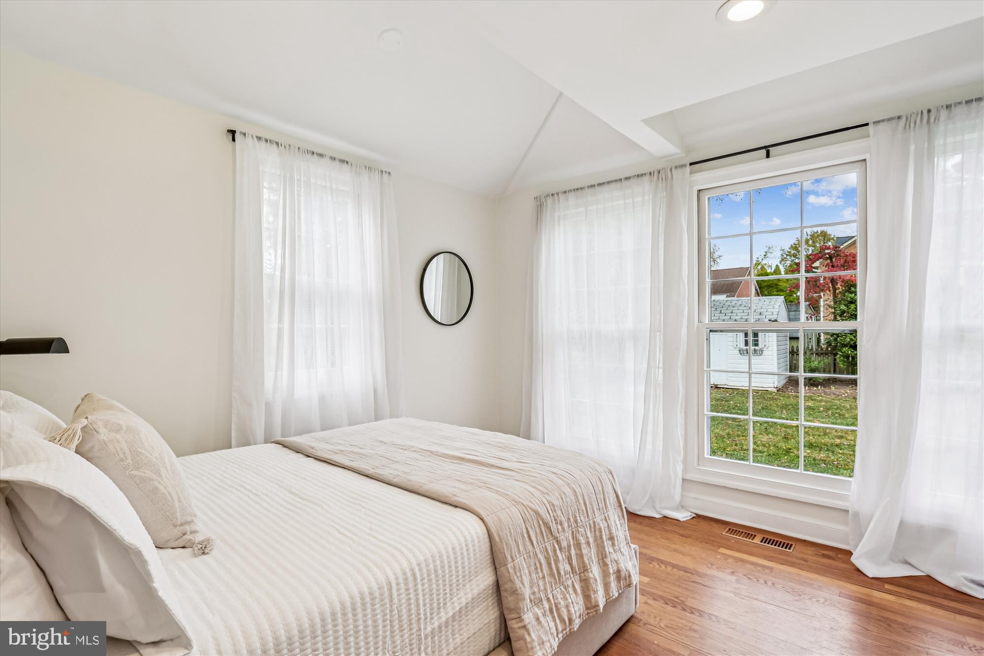 WOODACRES - Residential