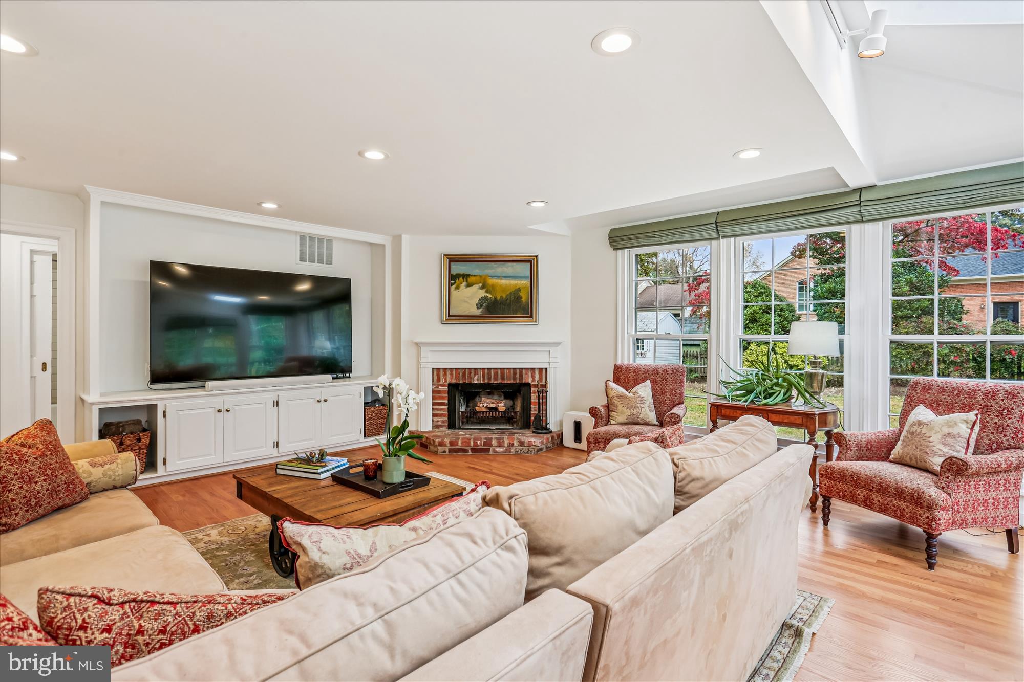 WOODACRES - Residential