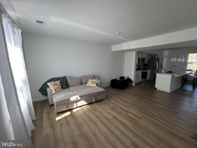 WHISPERING PINES - Residential Lease