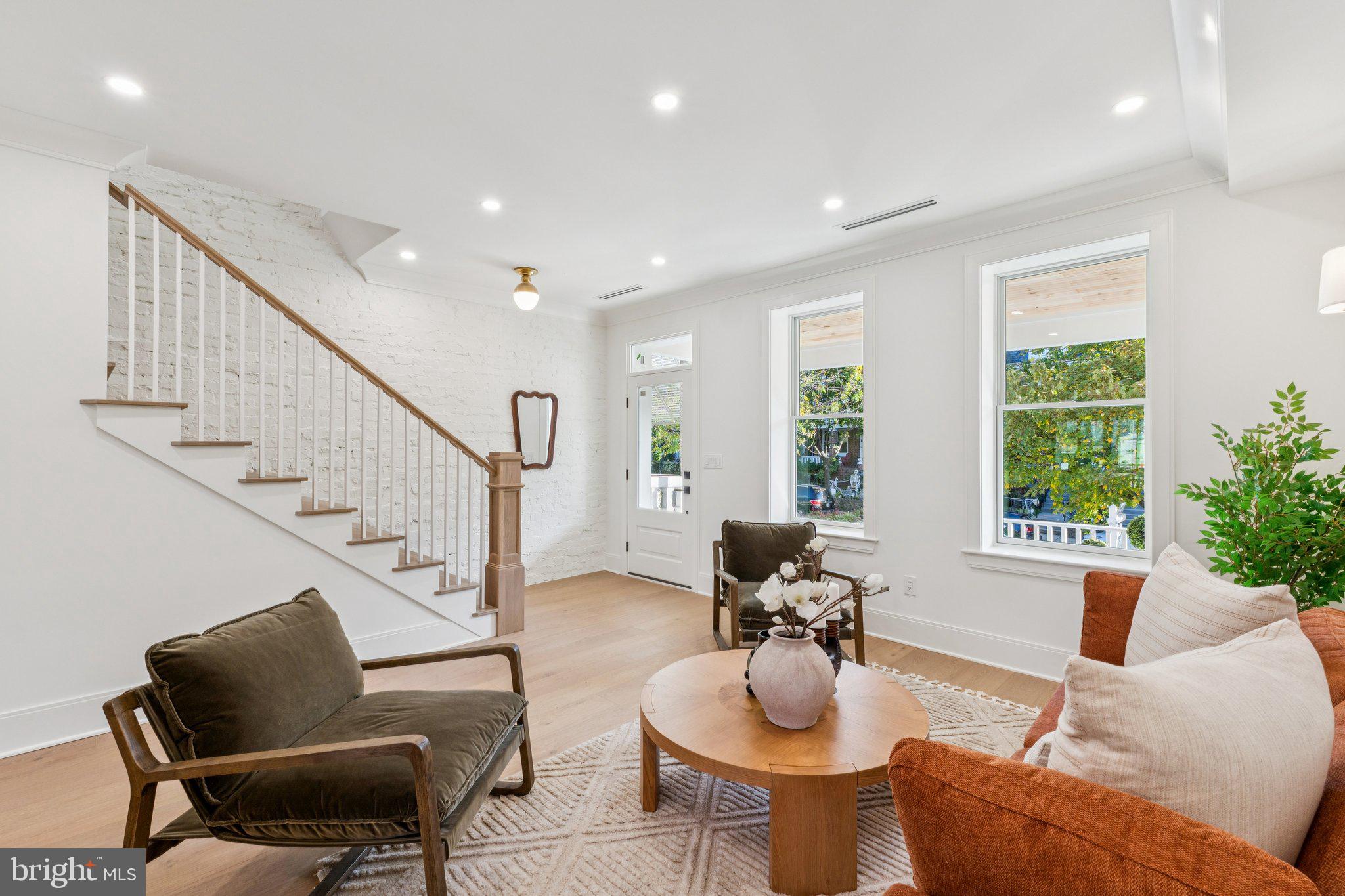 21 W STREET NW