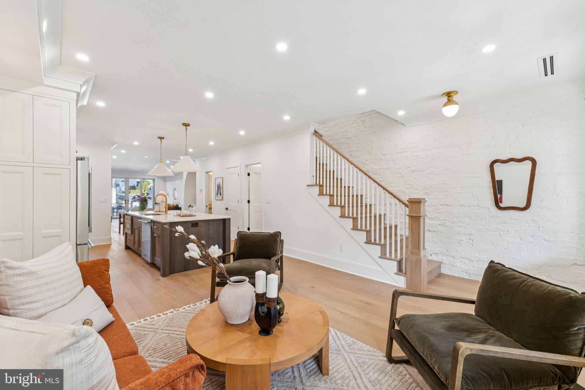 21 W STREET NW