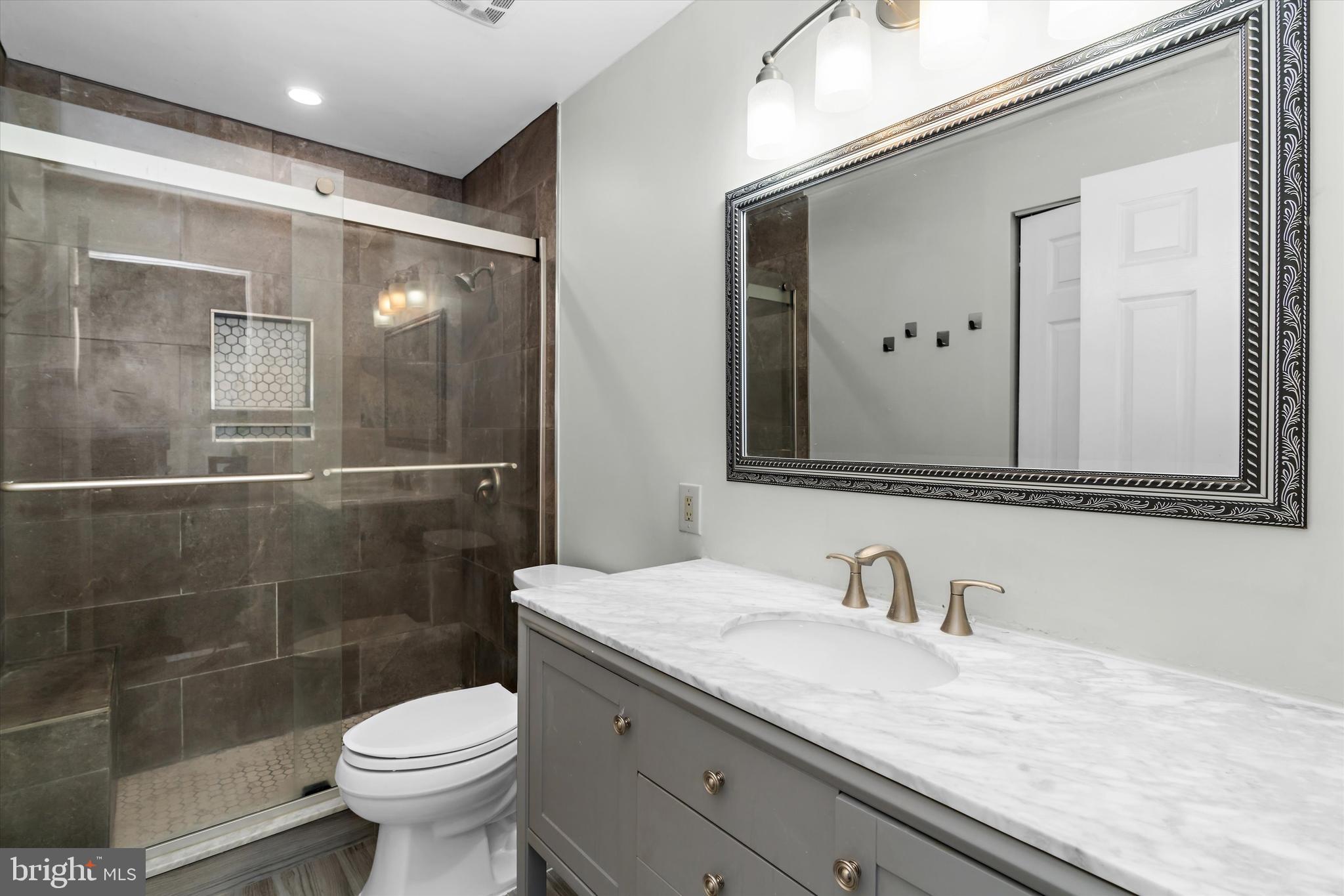 SUMMIT RIDGE - Residential