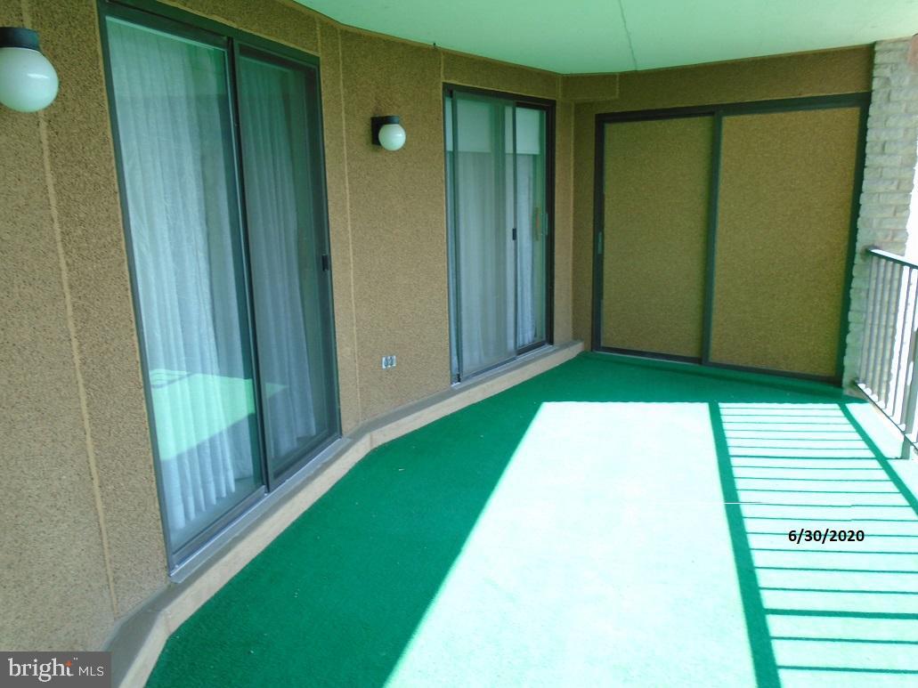 VALLEY FORGE TOWER - Residential