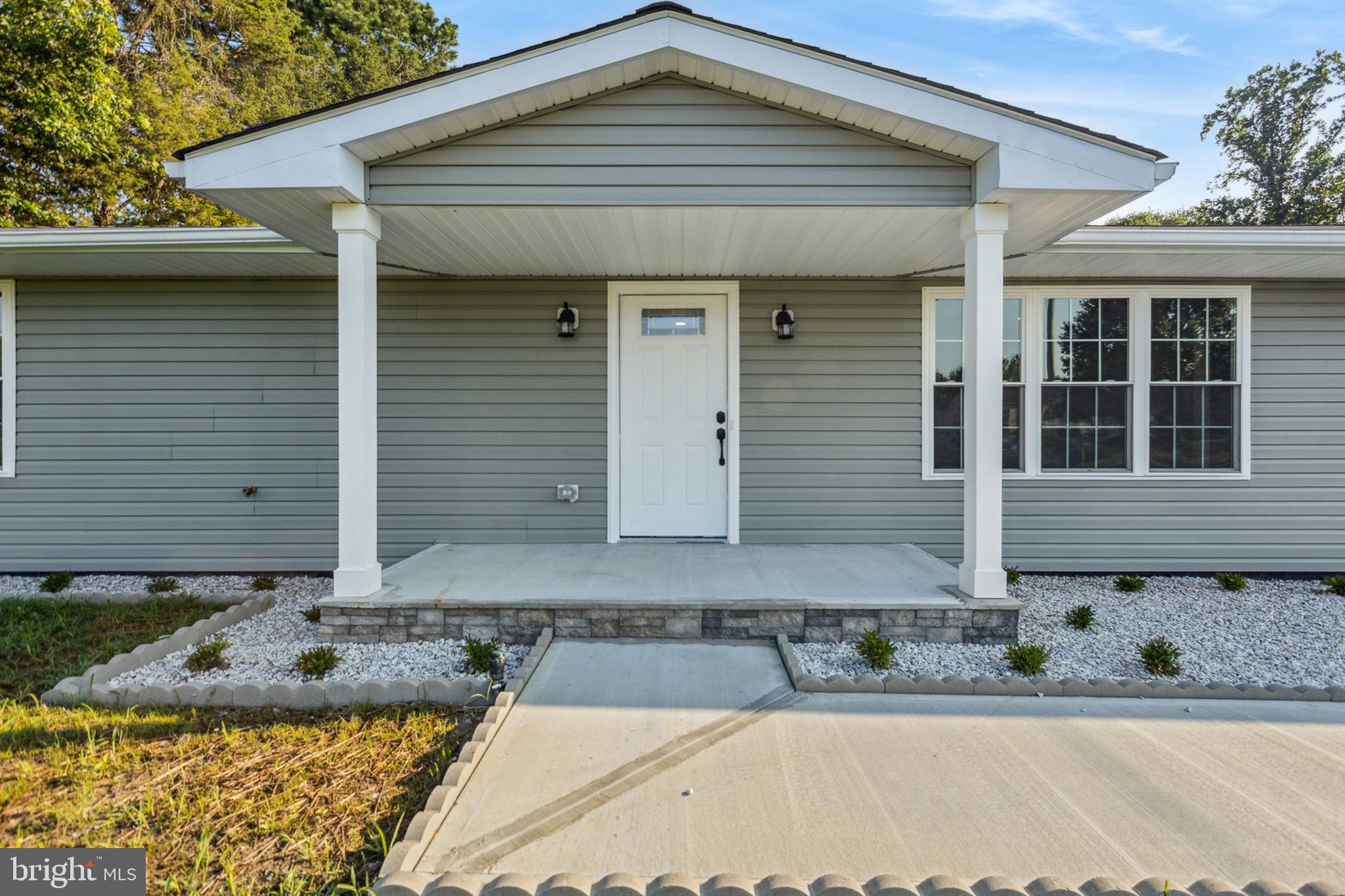 751 TWIN WILLOWS ROAD