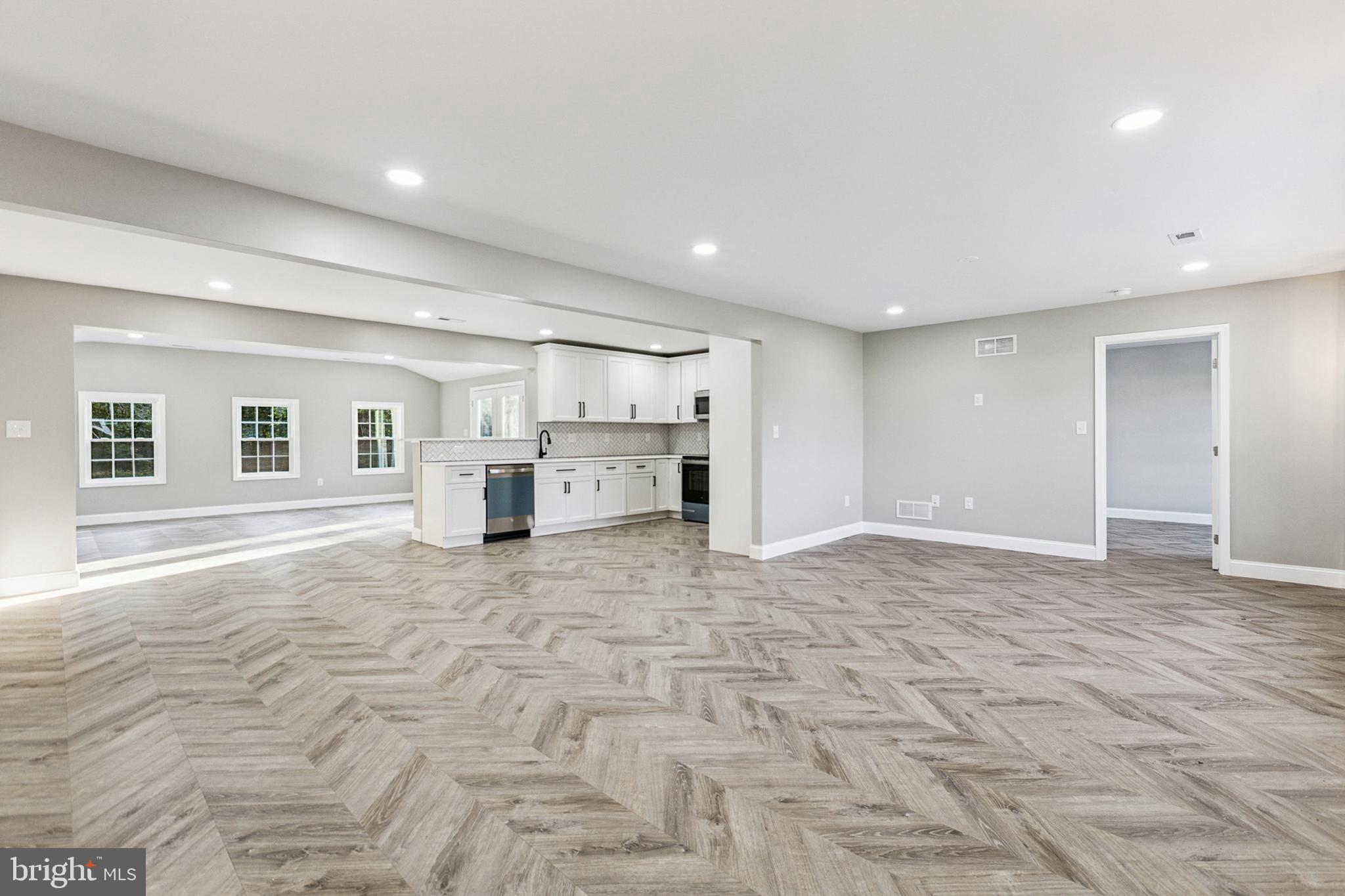 751 TWIN WILLOWS ROAD