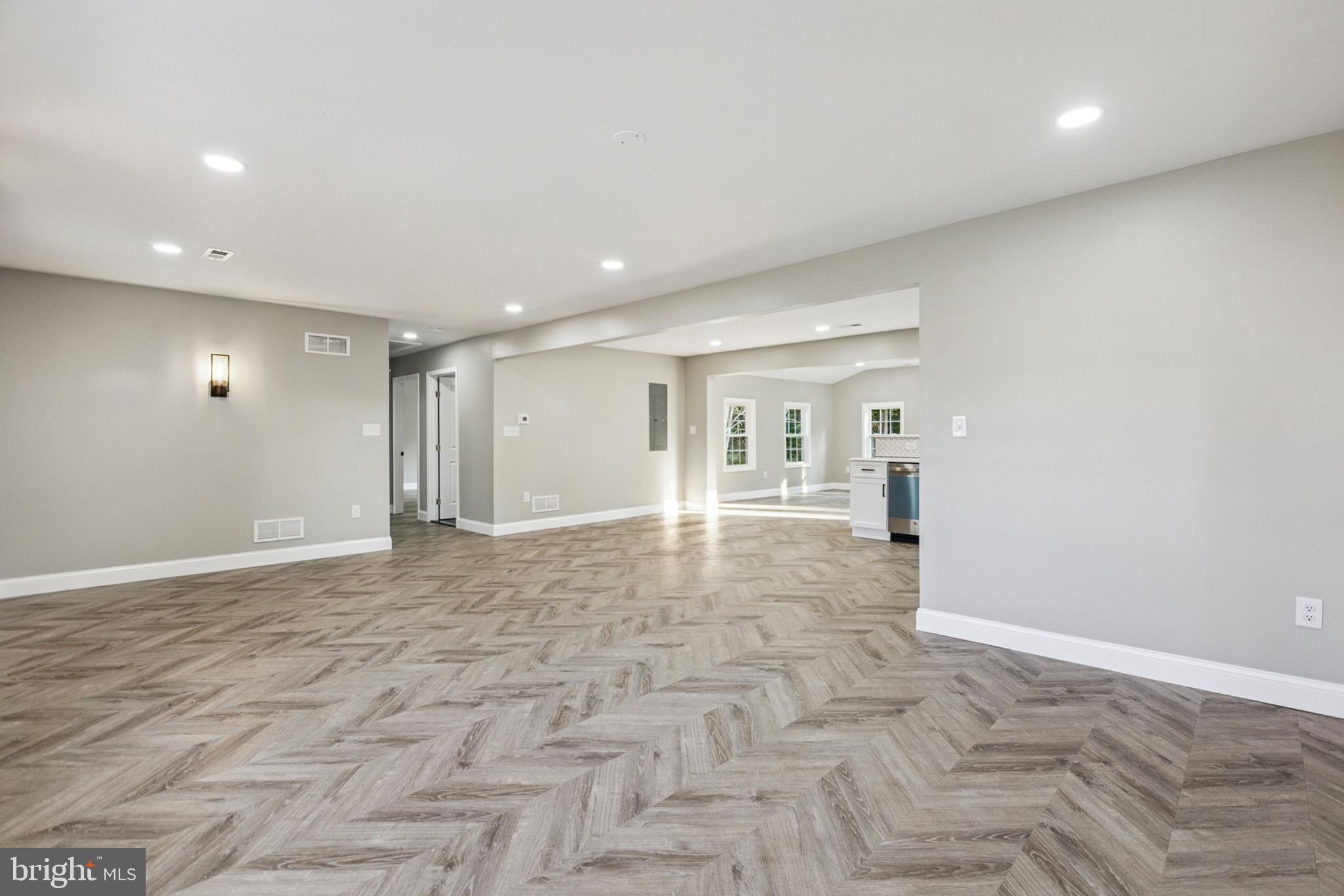 751 TWIN WILLOWS ROAD