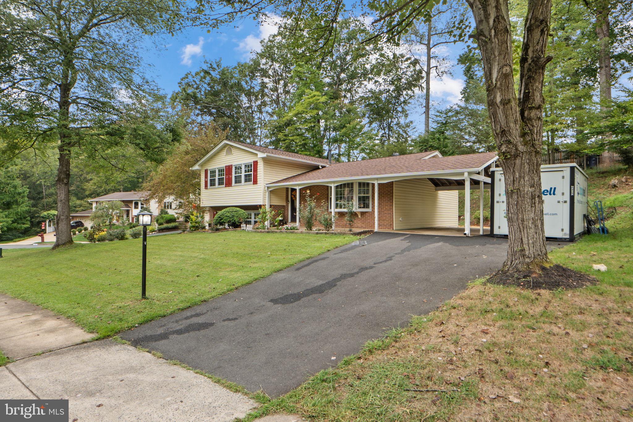7222 WILLOW OAK PLACE