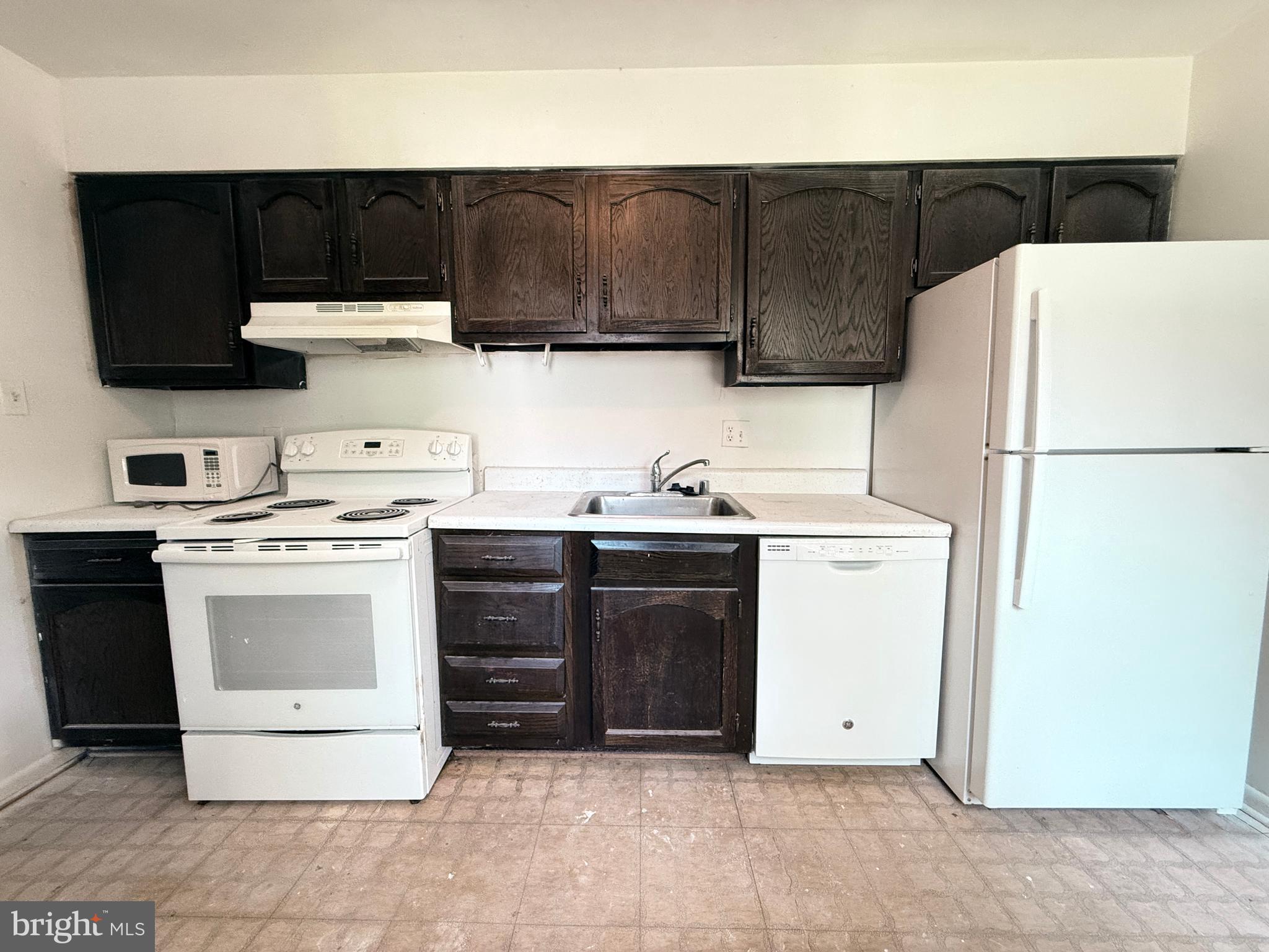 LAKE RIDGE - Residential