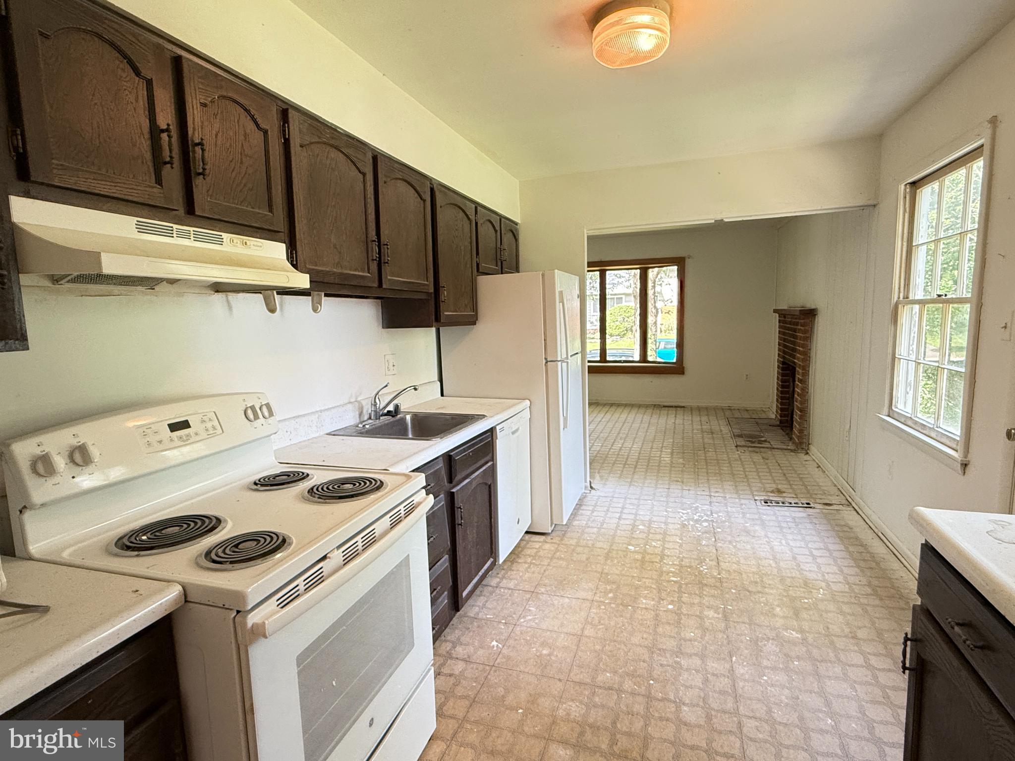 LAKE RIDGE - Residential