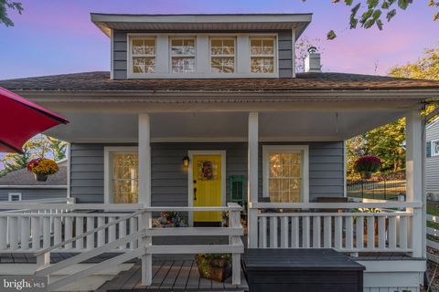 25 CREEKSIDE DRIVE ENOLA PA 17025