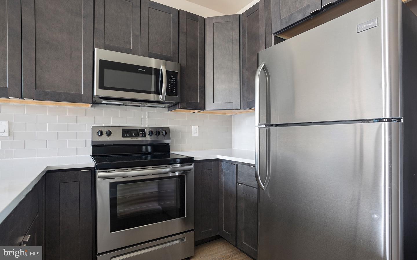 POINT BREEZE - Residential Lease