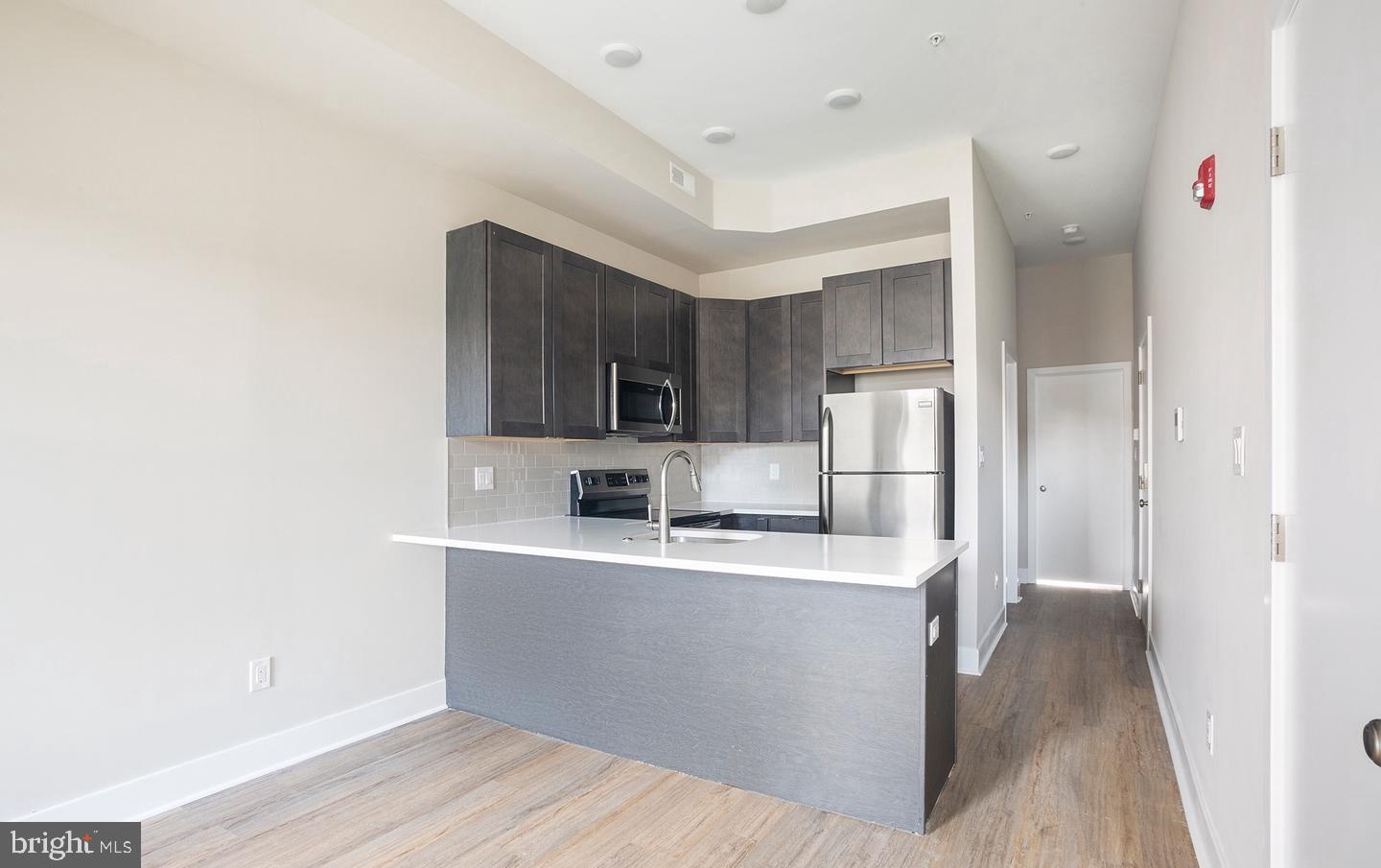 POINT BREEZE - Residential Lease