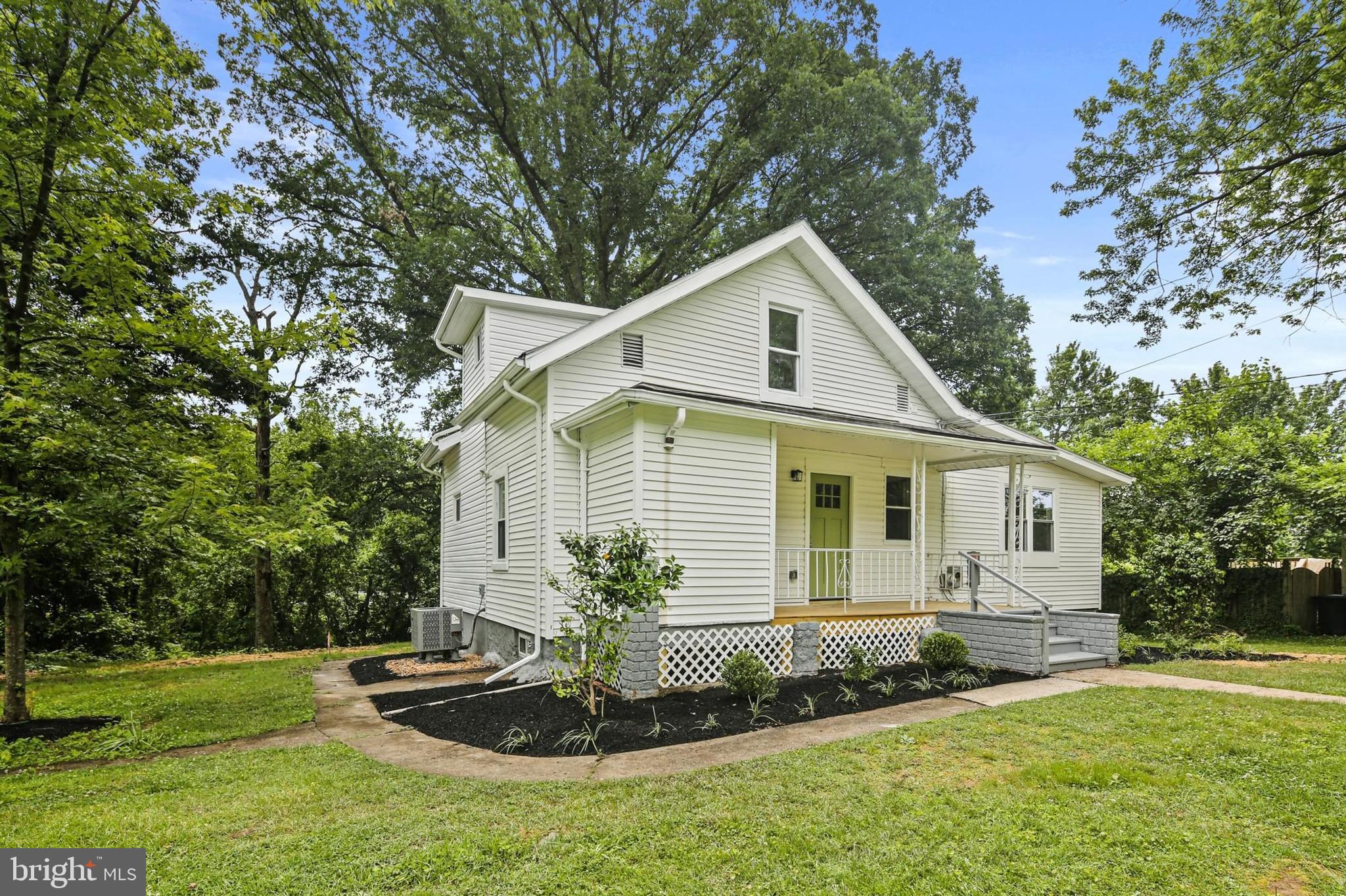Welcome to this beautifully renovated Cape Cod home located on a large tree filled lot that backs to the Herring Run creek. Primary bedroom and en suite bath on the main level along with a large family room, dining room and second full bathroom. The brand new kitchen offers brilliant quartz counters and gleaming stainless appliances. Two large bedrooms and the third full bathroom are on the second level.
Home features new LVP flooring, new windows, new HVAC system, and a new roof (2024) so is ready for you to move in a make yourself at home.
Enjoy the peaceful parklike setting while you enjoy your coffee on the covered front porch
Convenient location is near plenty of shops and restaurantes and easy access to the 695 beltway