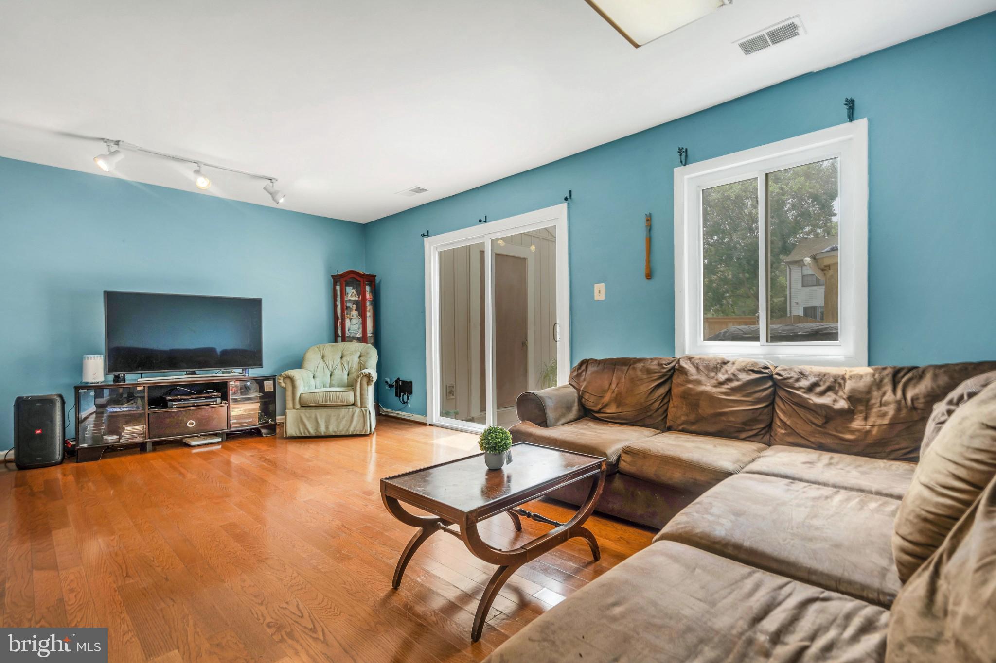 CAVALIER PARK - Residential