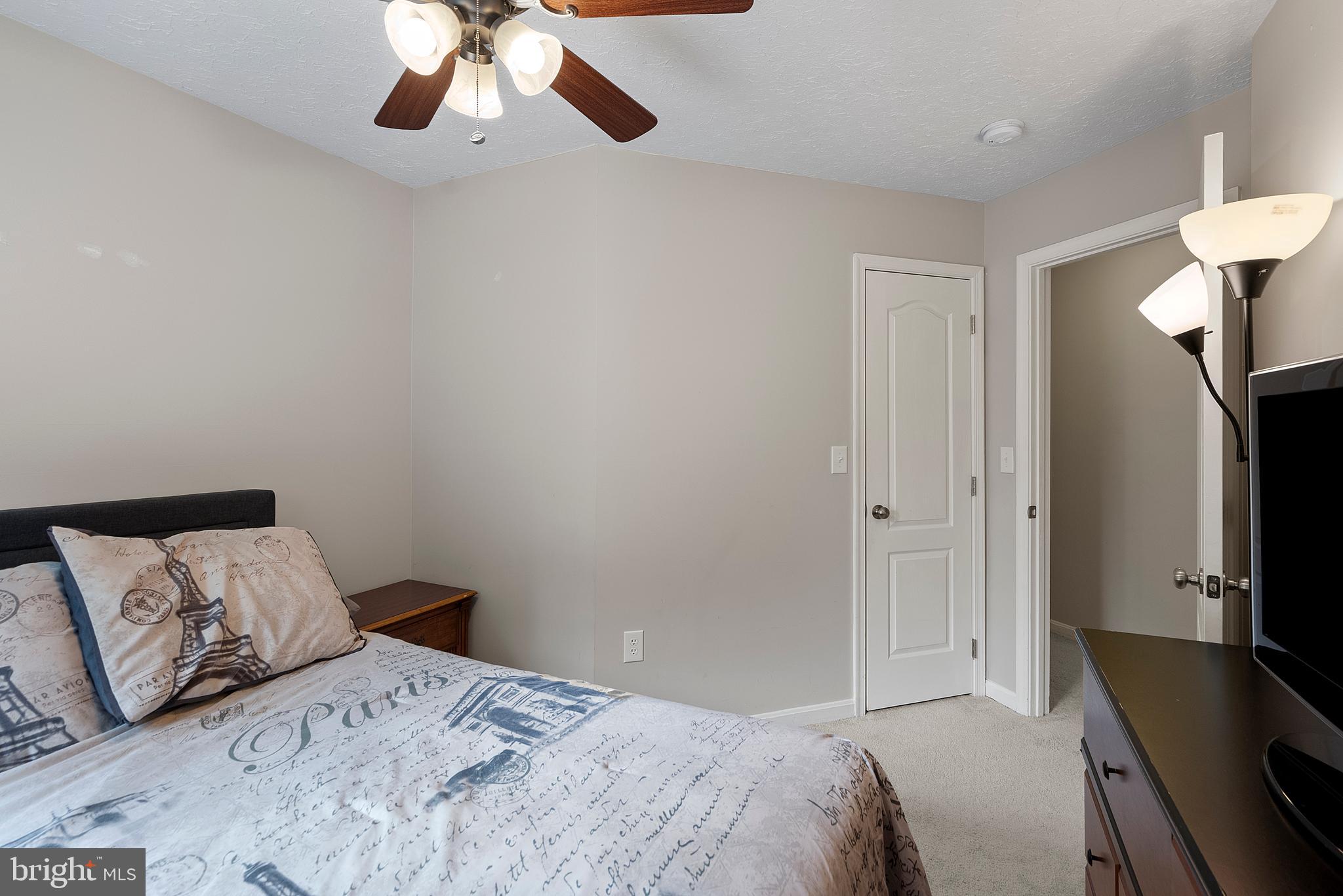 BERRY VALLEY - Residential Lease