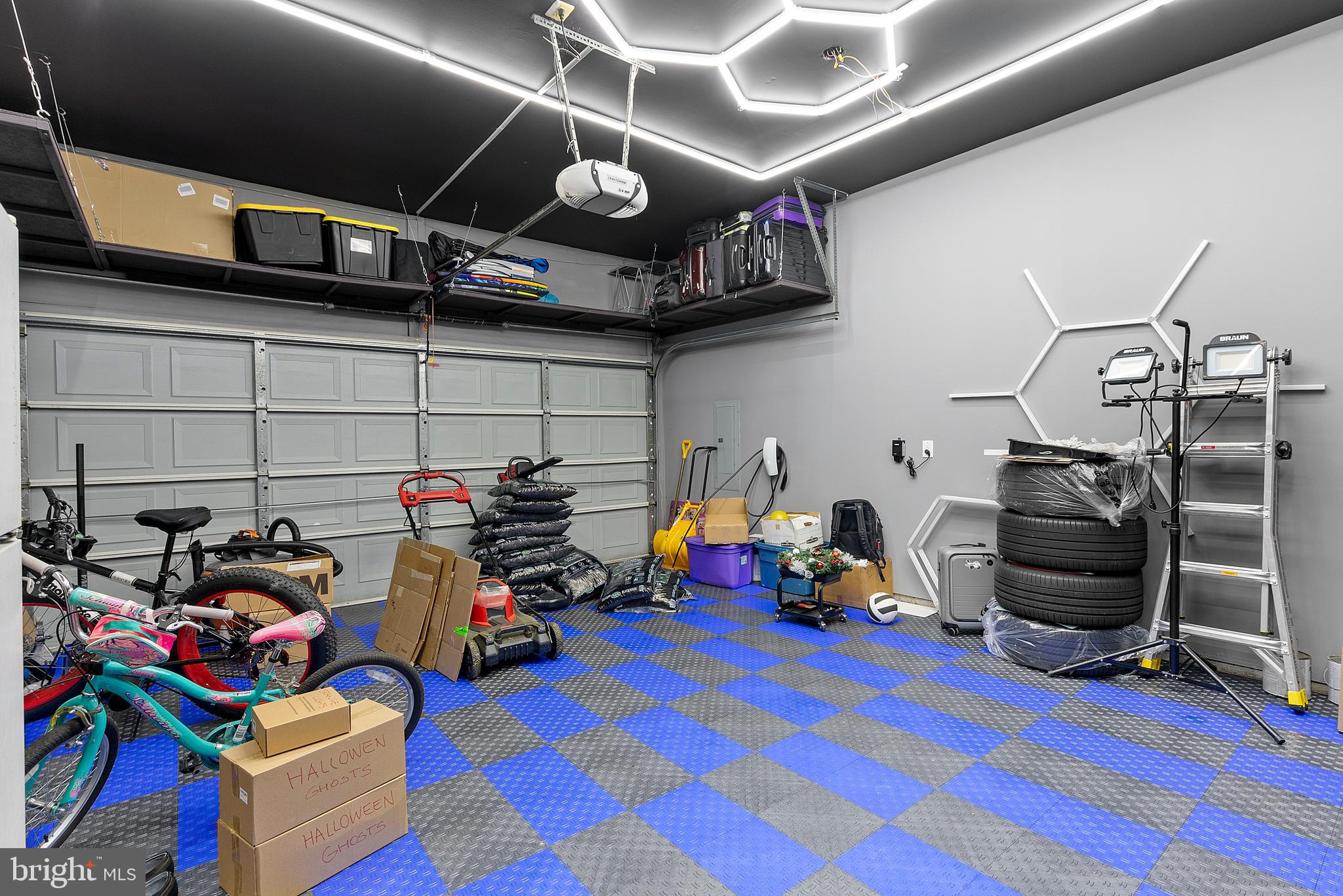 BERRY VALLEY - Residential Lease