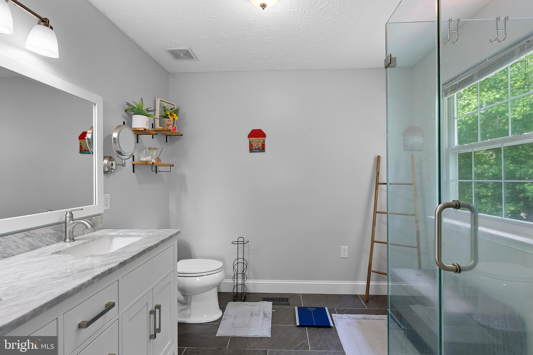 BERRY VALLEY - Residential Lease