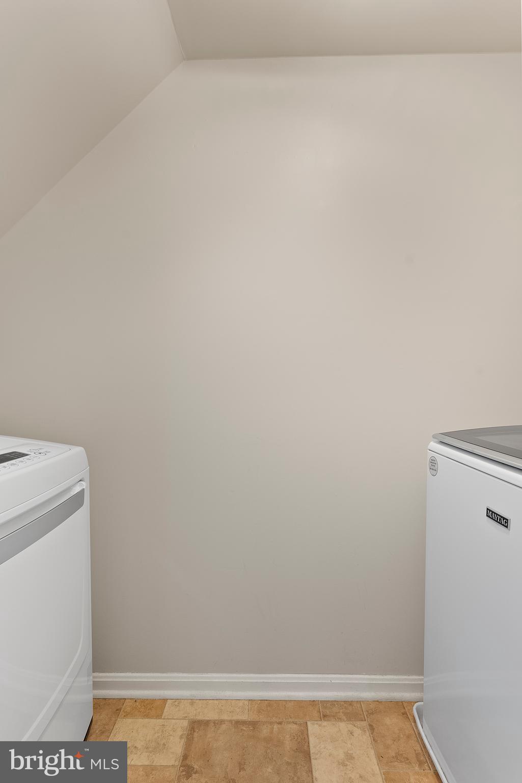 BERRY VALLEY - Residential Lease