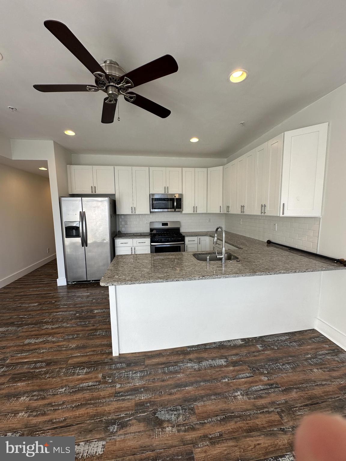 EAST KENSINGTON - Residential Lease