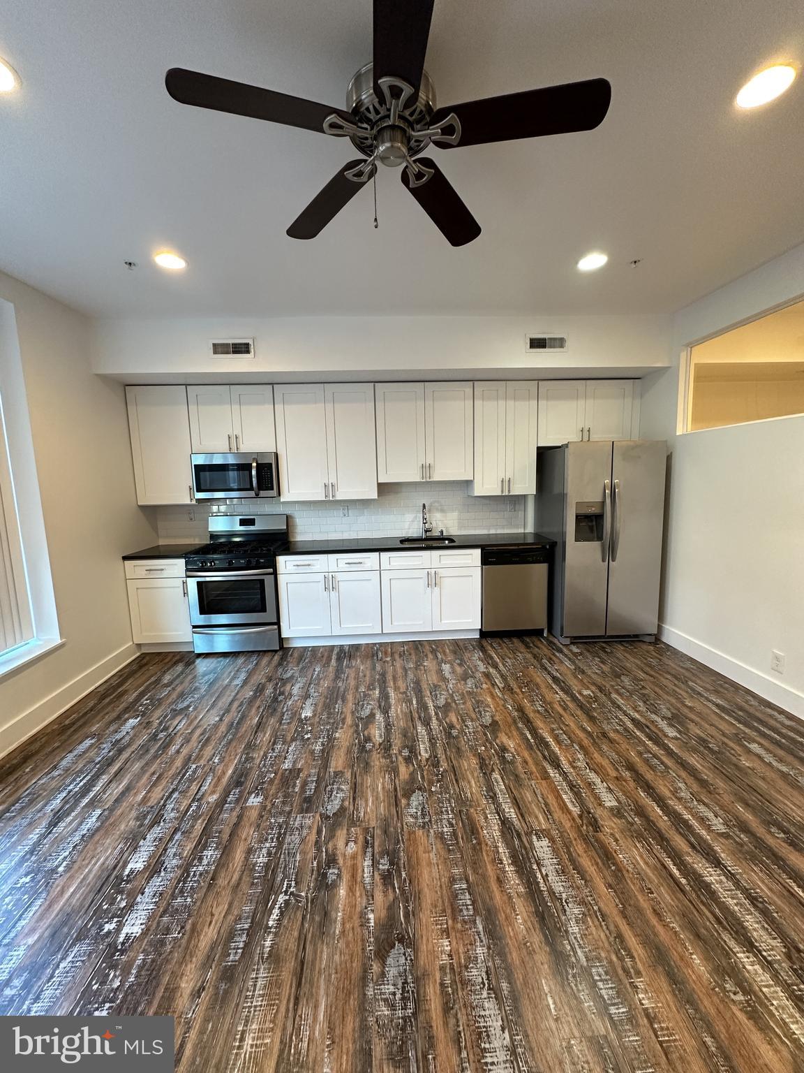 EAST KENSINGTON - Residential Lease