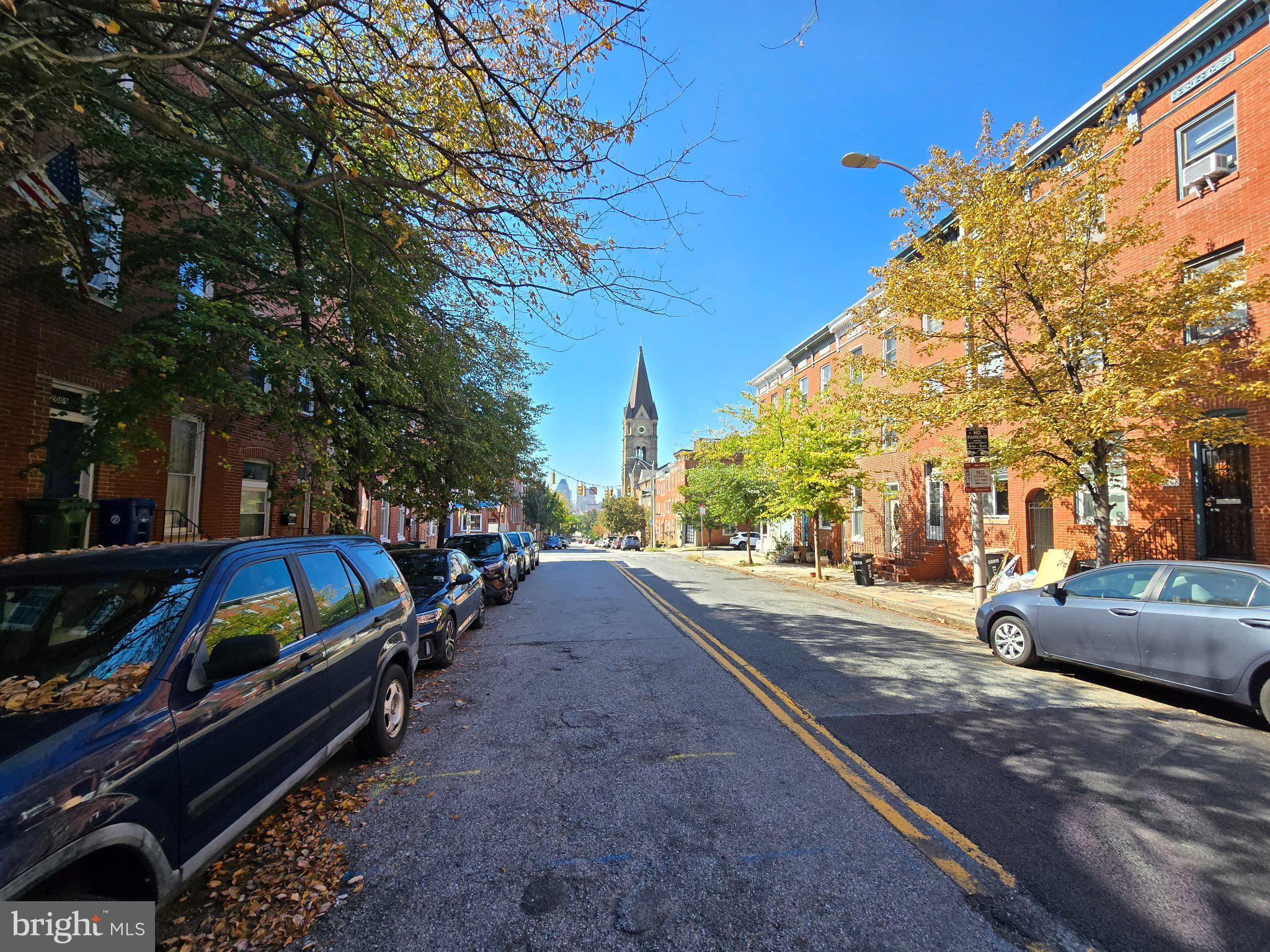 2013 E LOMBARD STREET