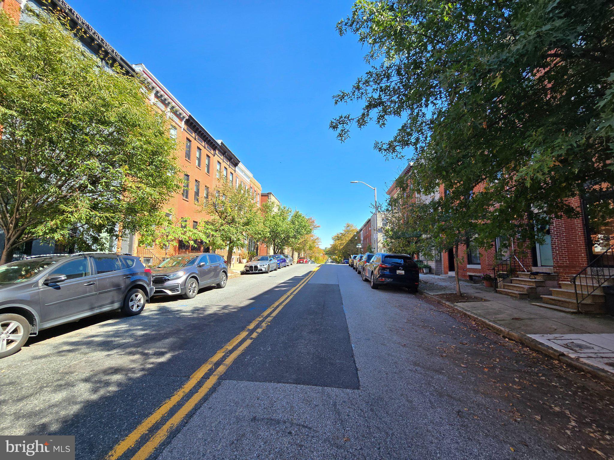 2013 E LOMBARD STREET