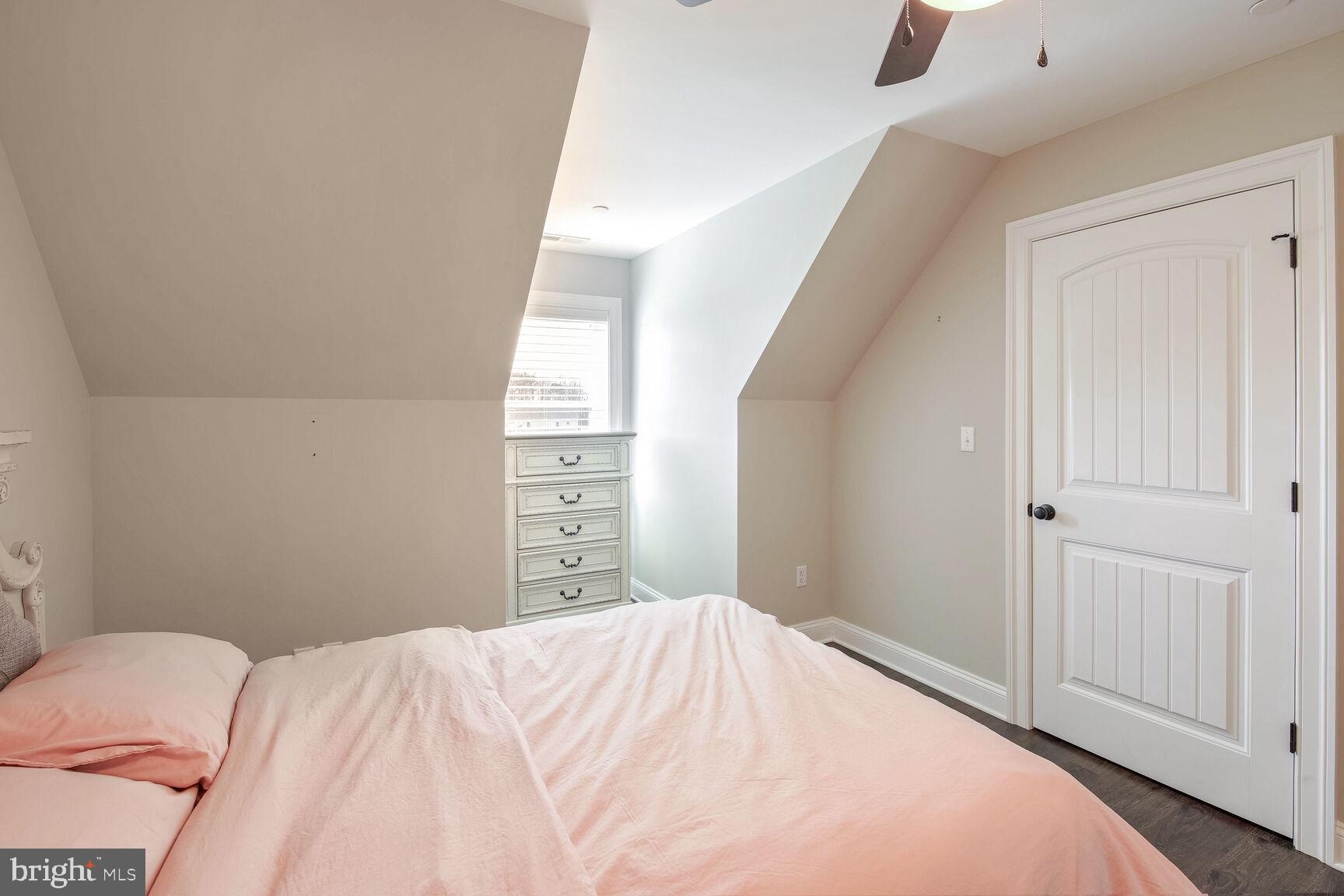 LORDS CROSSING - Residential