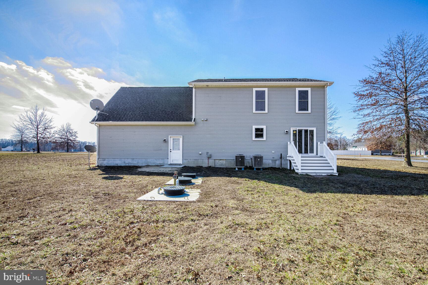 LORDS CROSSING - Residential