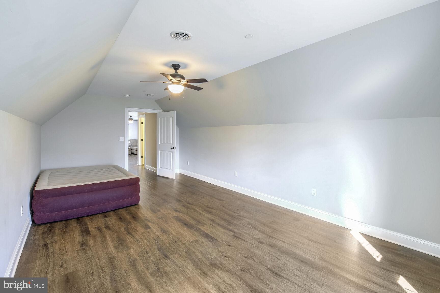 LORDS CROSSING - Residential