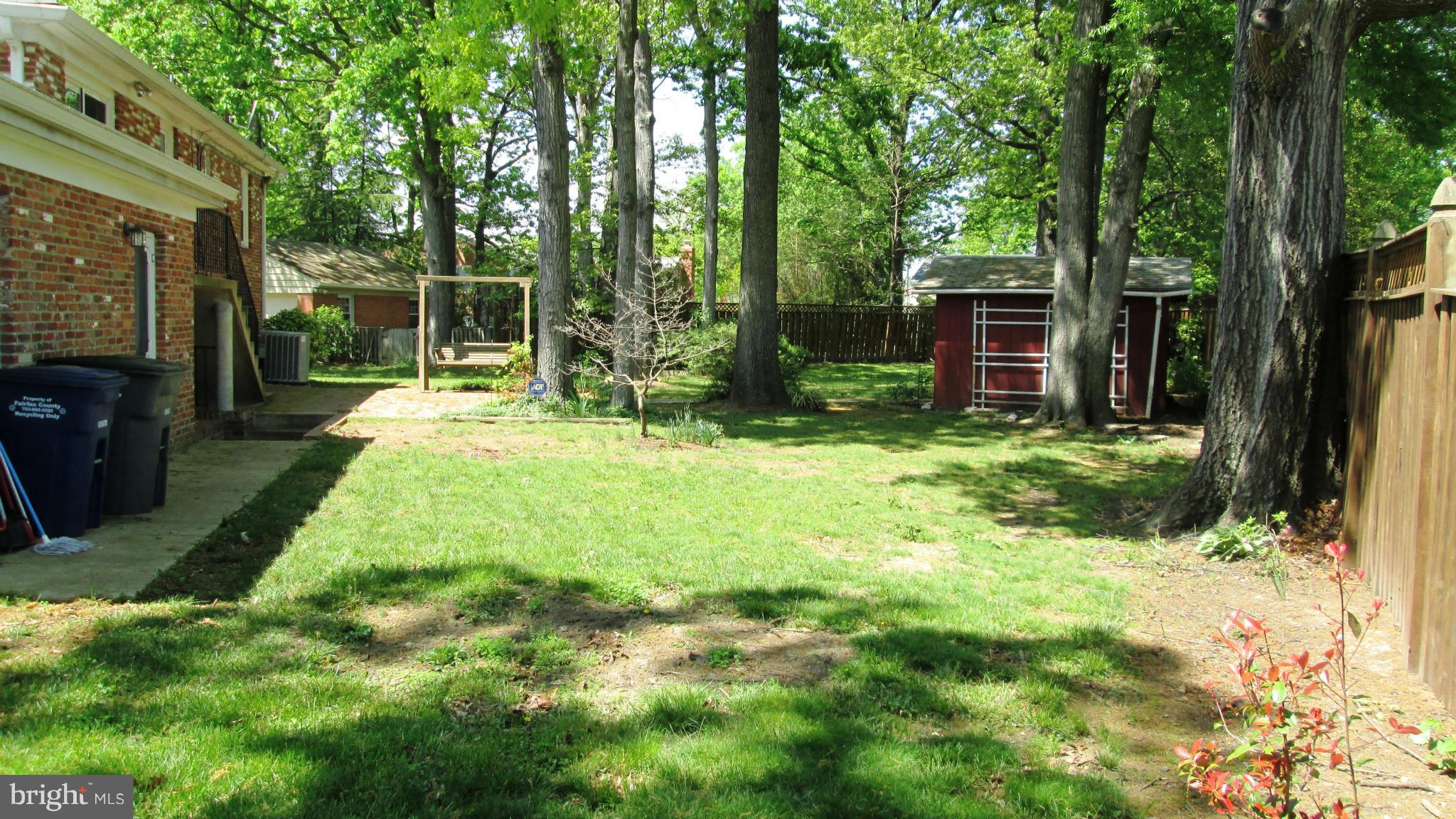 BUSH HILL WOODS - Residential Lease