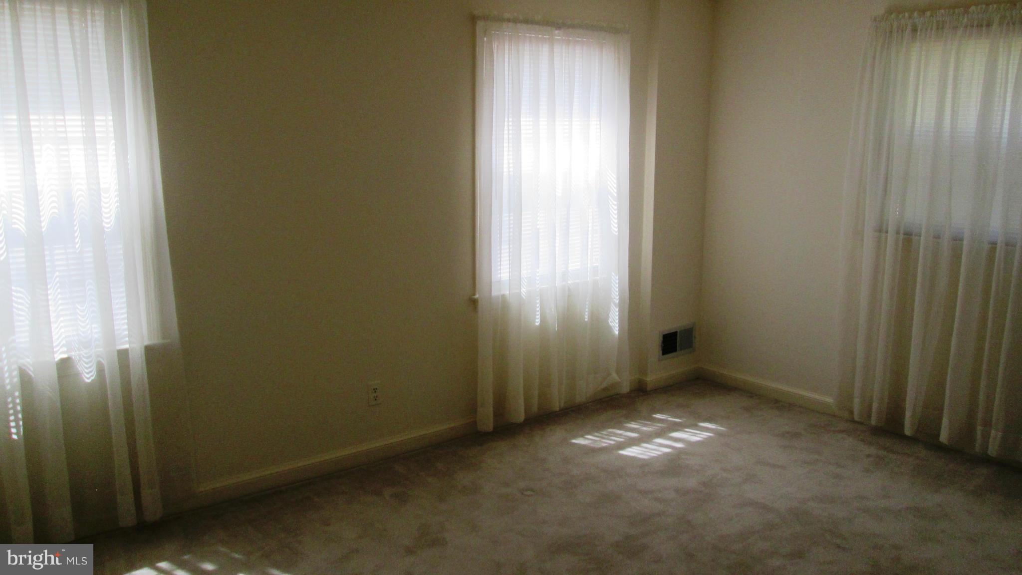 BUSH HILL WOODS - Residential Lease