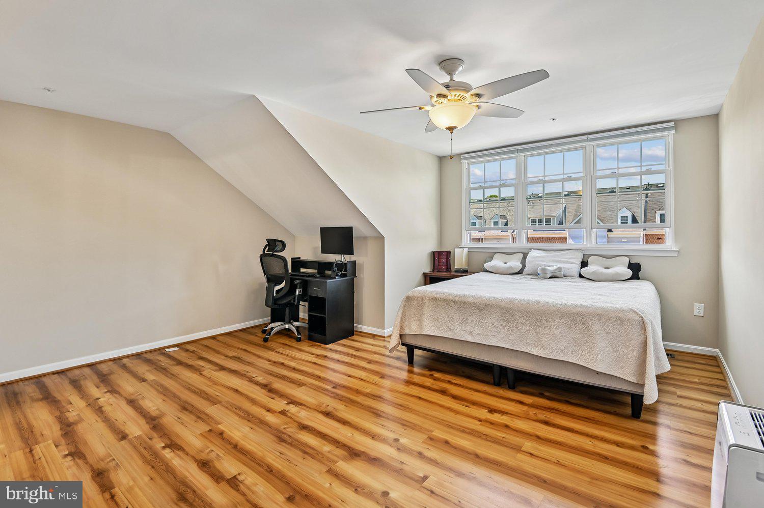 PINEY ORCHARD - Residential