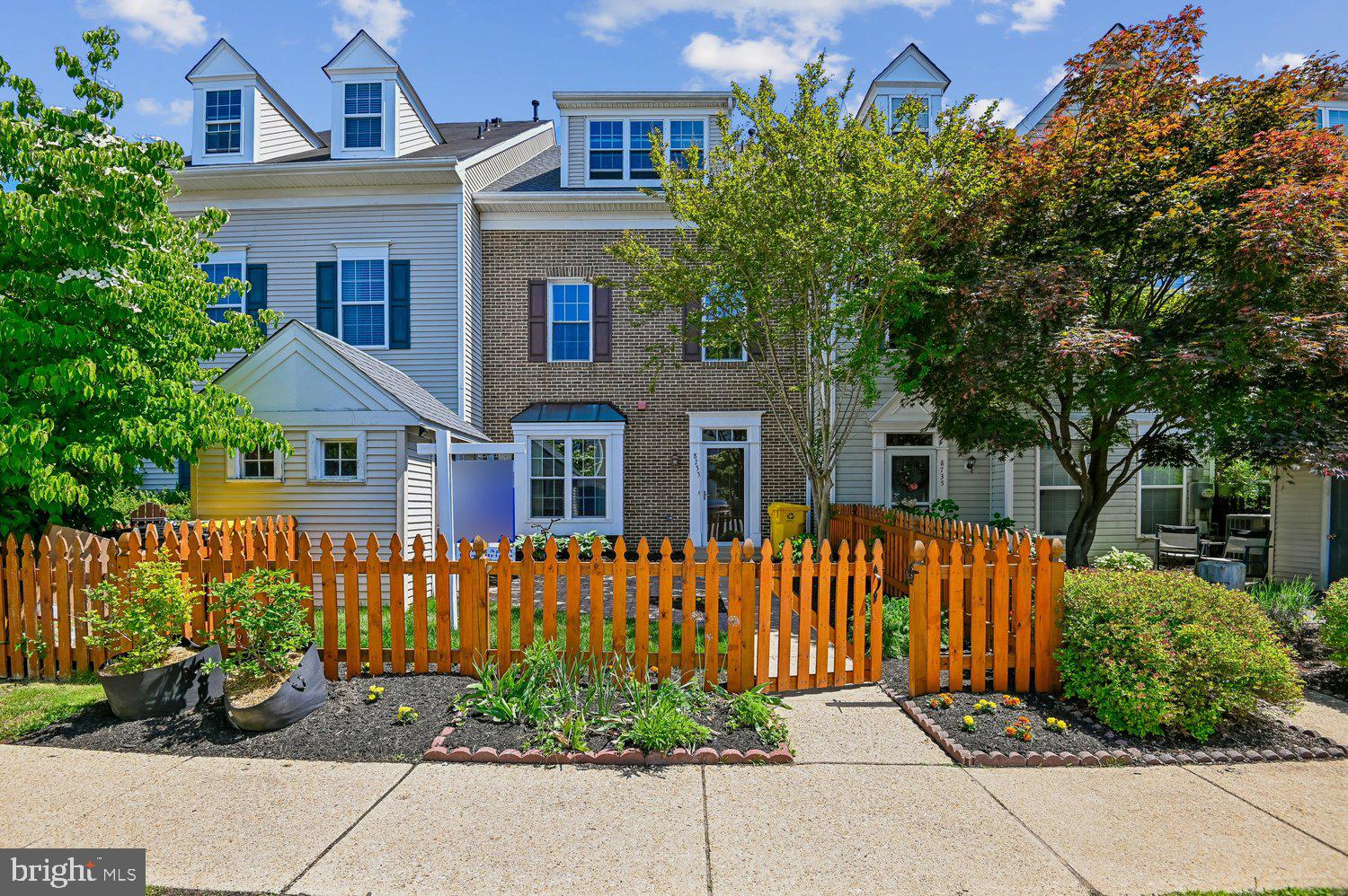 PINEY ORCHARD - Residential
