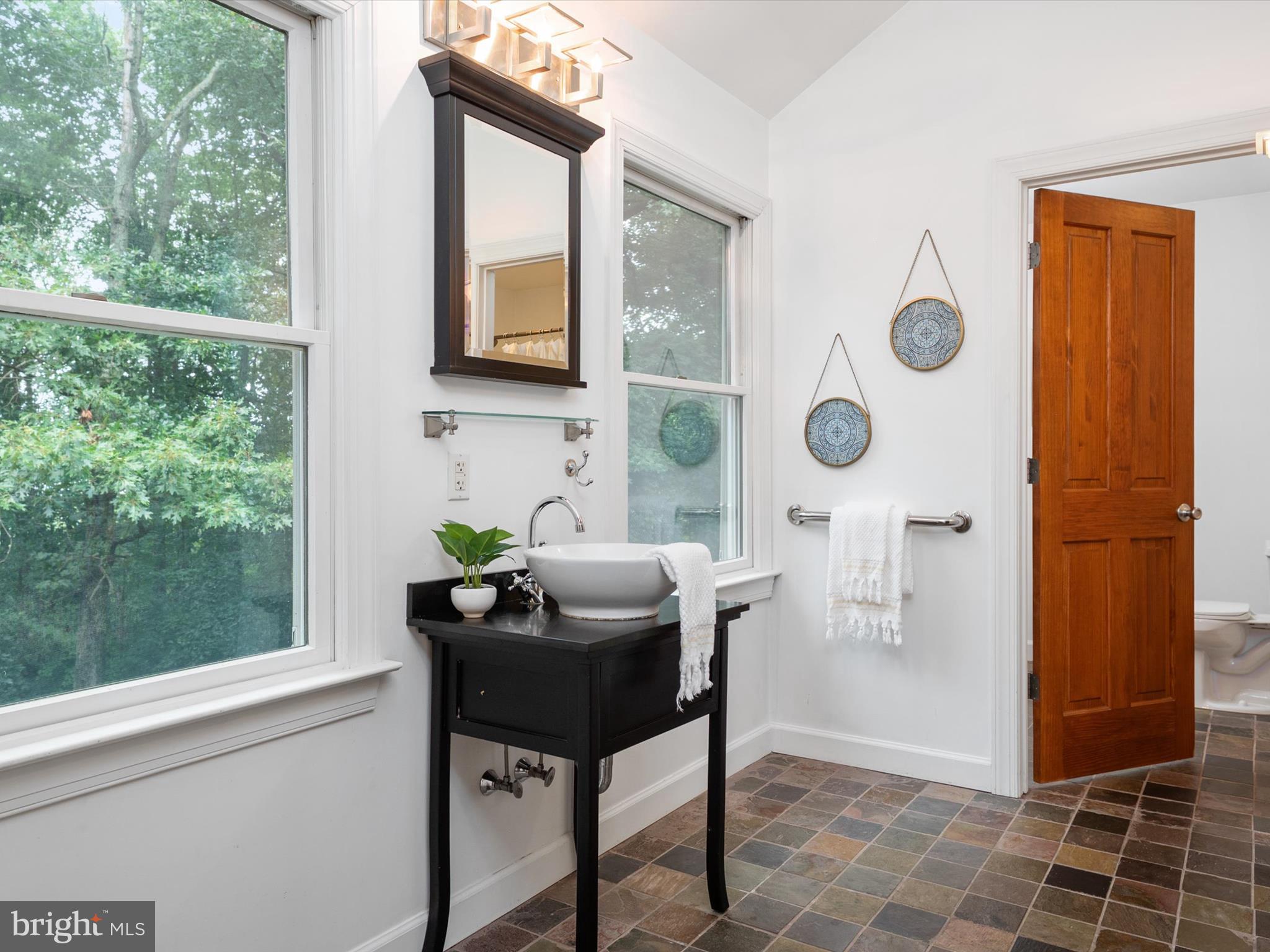 CHAR NOR MANOR - Residential