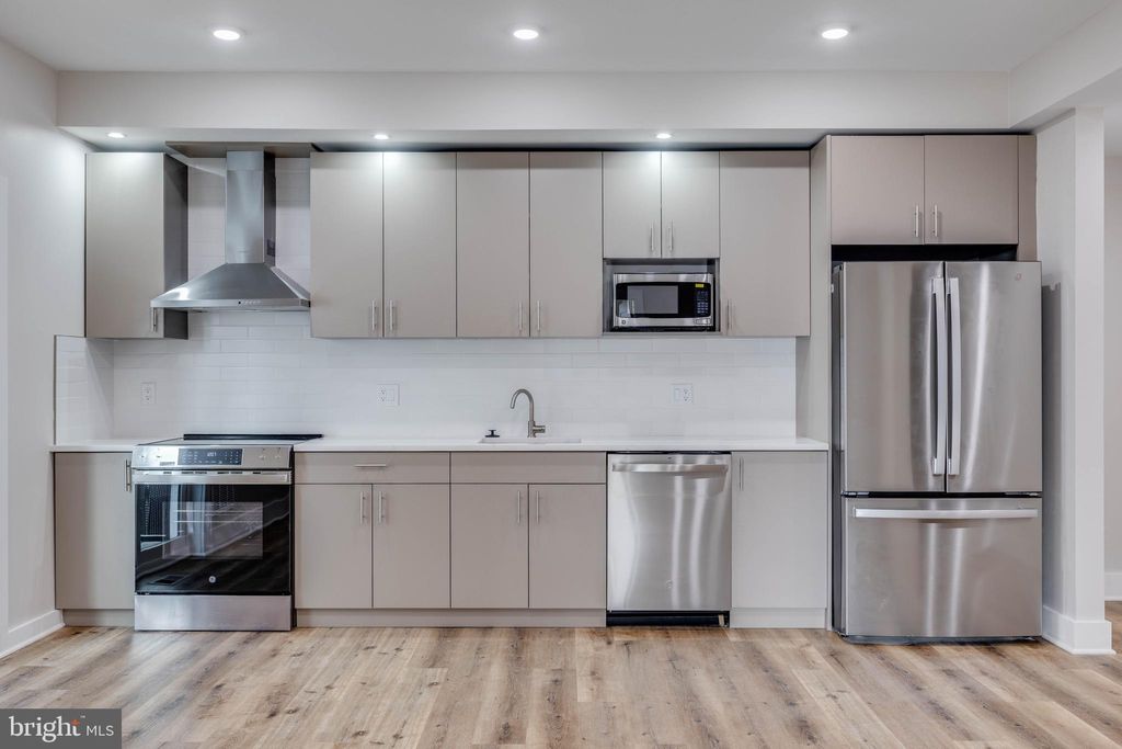 Photo of 1434 Parrish Street #B, PHILADELPHIA, PA 19130 (MLS # PAPH2569274)