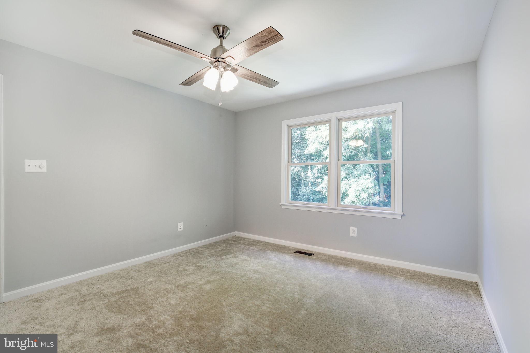 COUNCIL SQUARE - Residential Lease