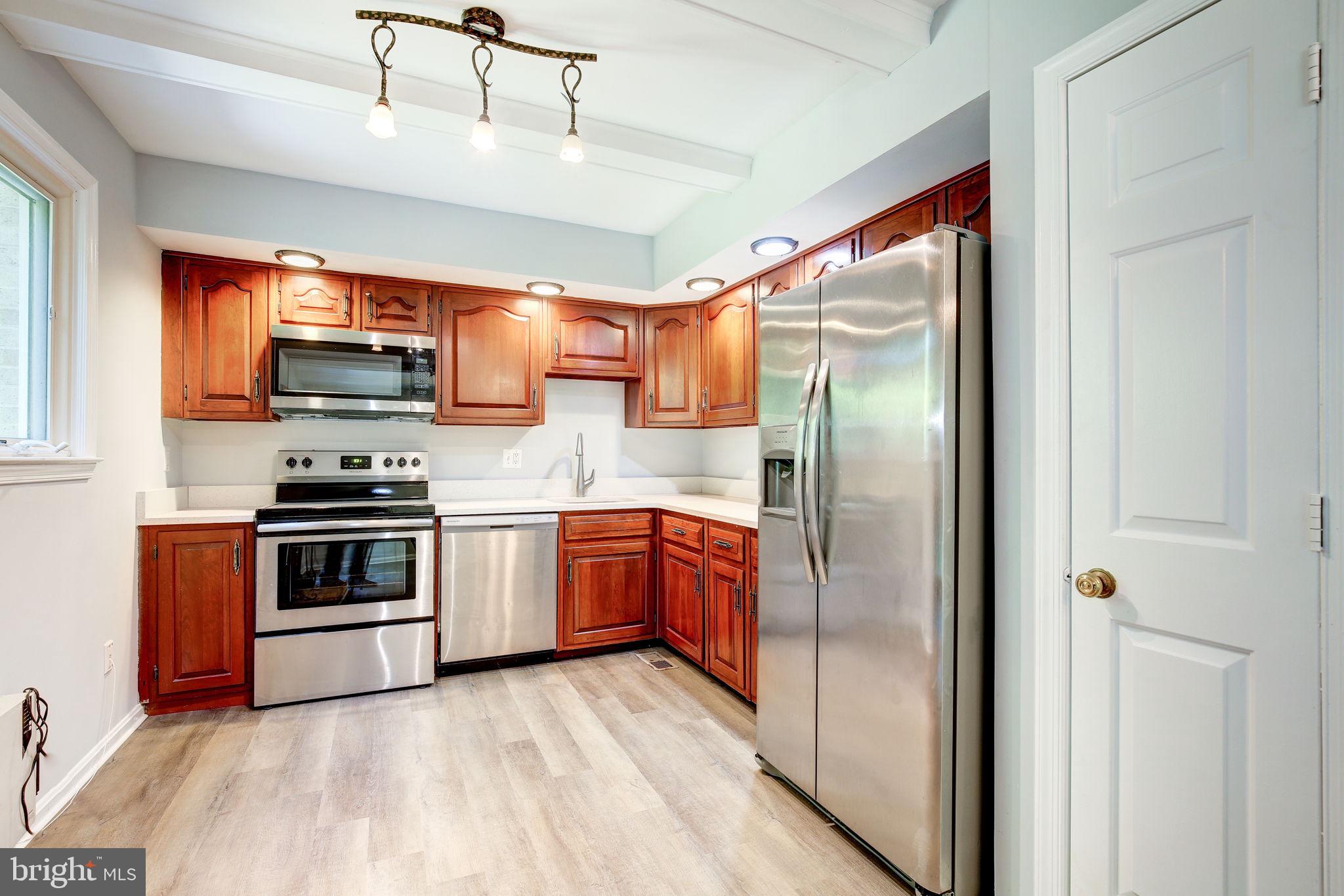 COUNCIL SQUARE - Residential Lease