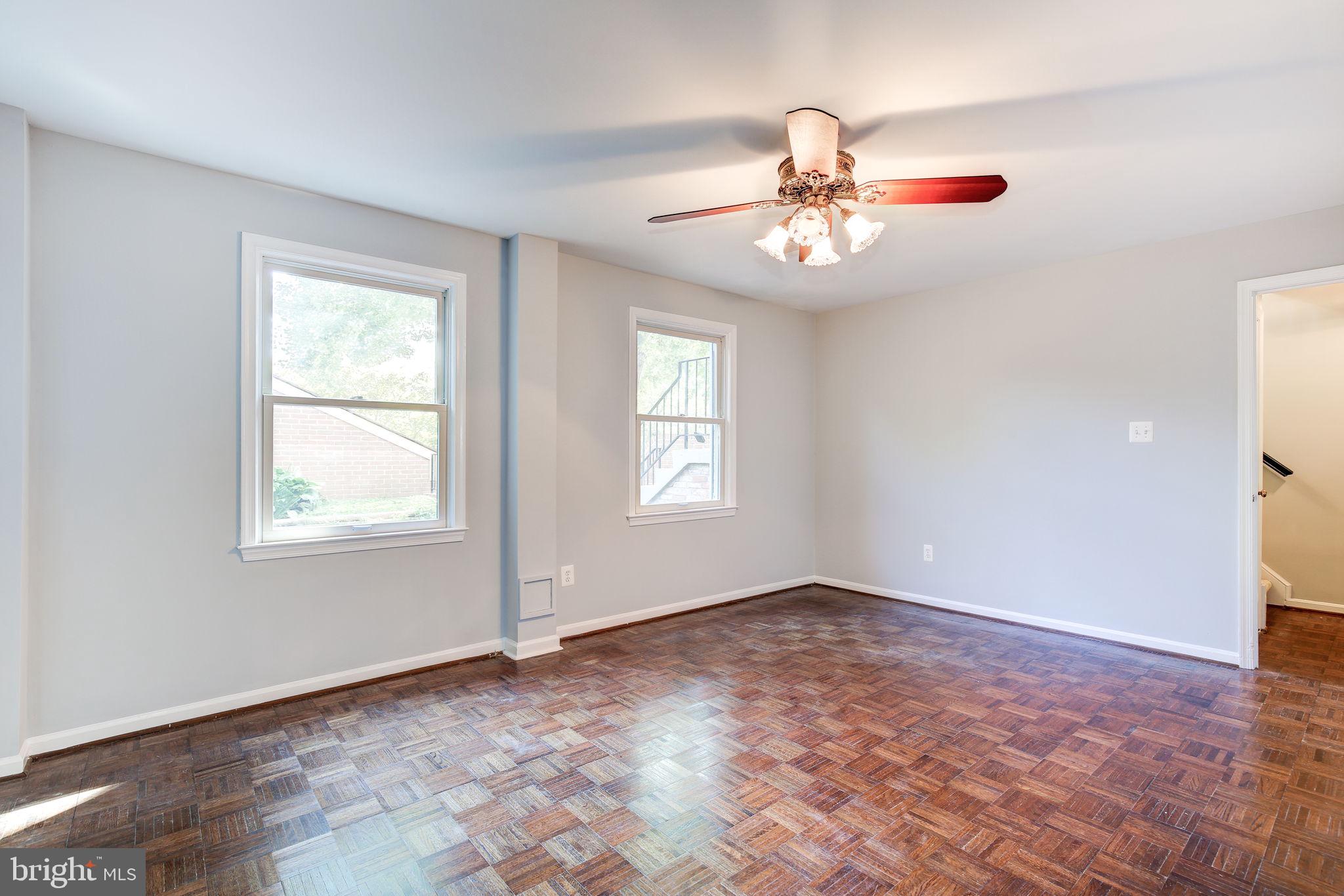 COUNCIL SQUARE - Residential Lease