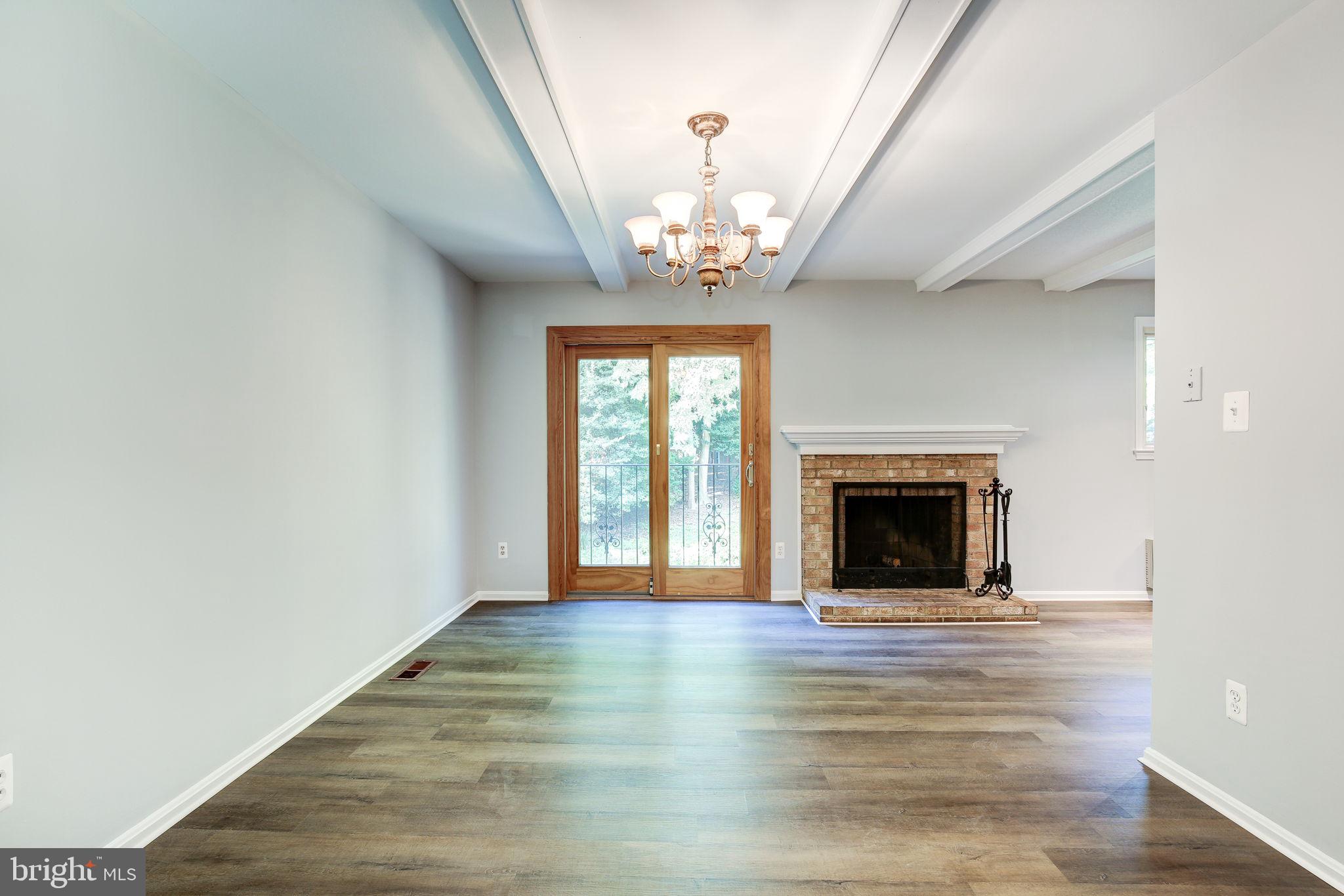 COUNCIL SQUARE - Residential Lease