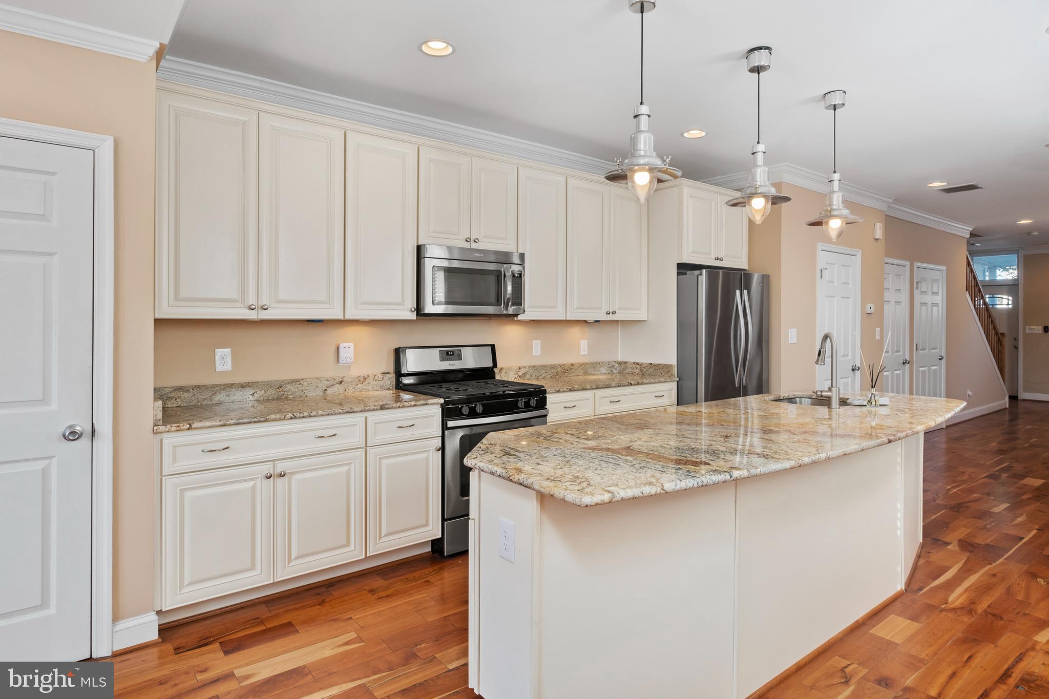 HAMPDEN HISTORIC DISTRICT - Residential Lease