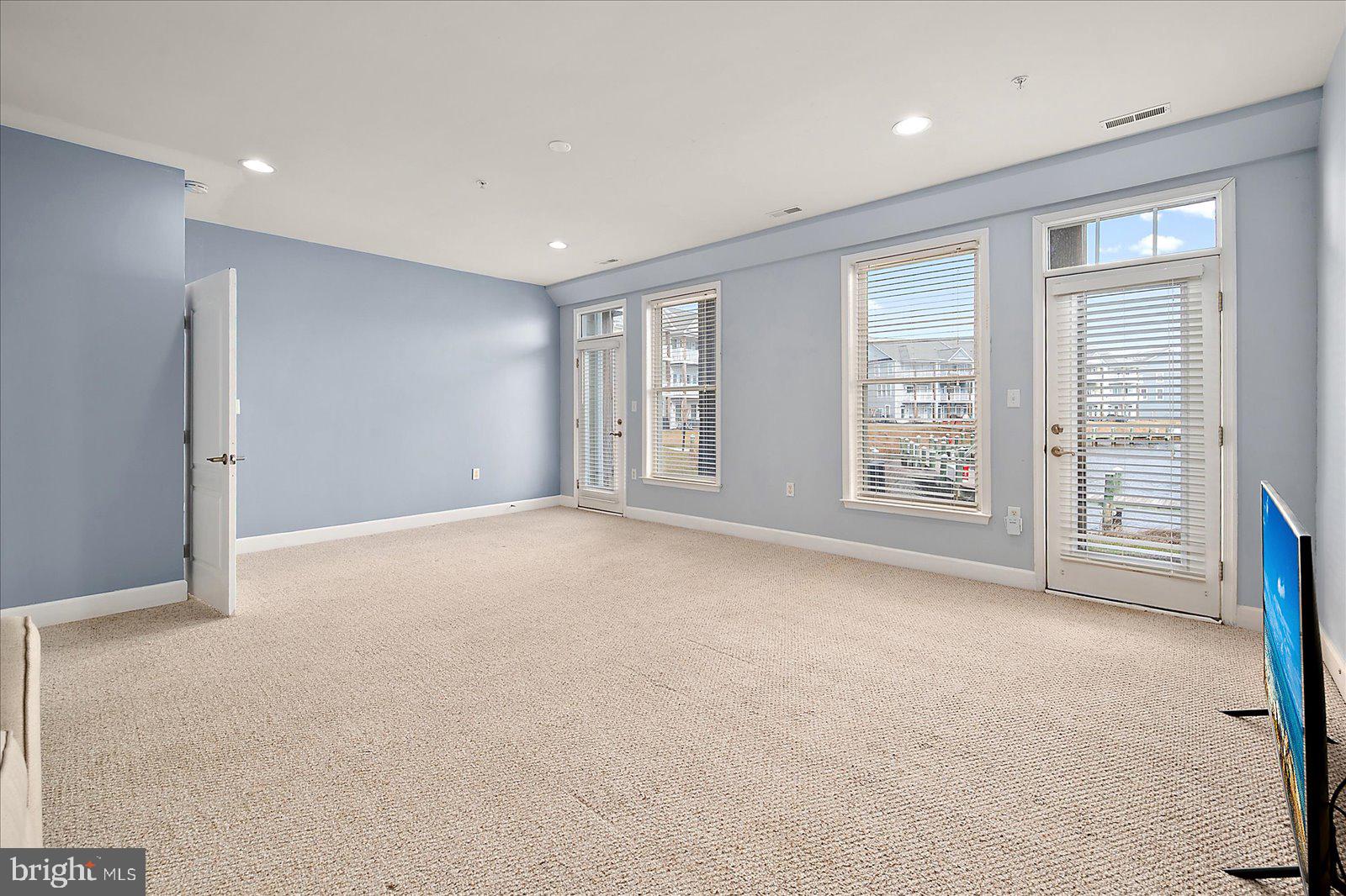 GLEN RIDDLE - Residential